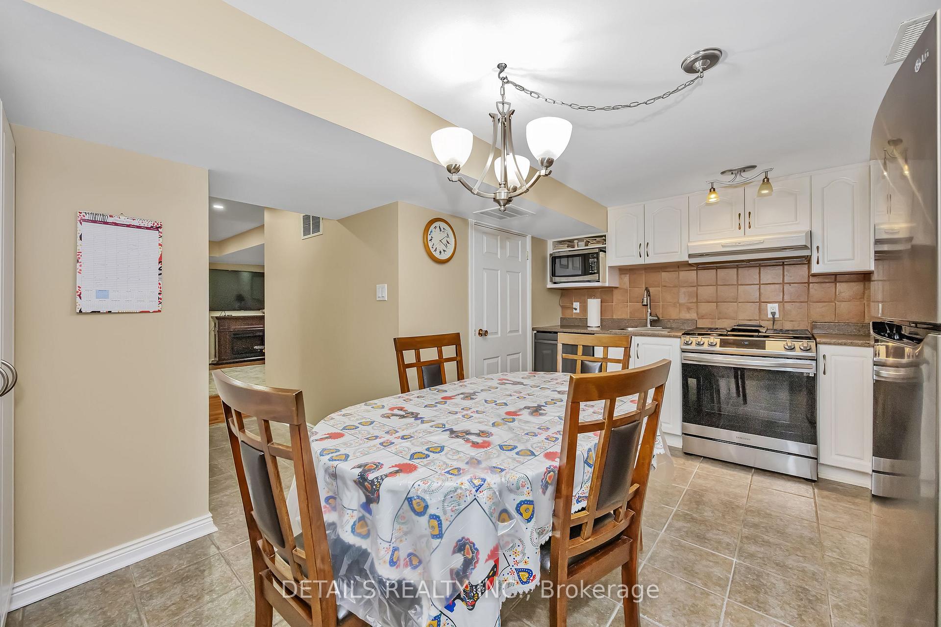 Photo 32 of 10 North Harrow Drive, Ottawa, Barrhaven - Longfields — HOMEH