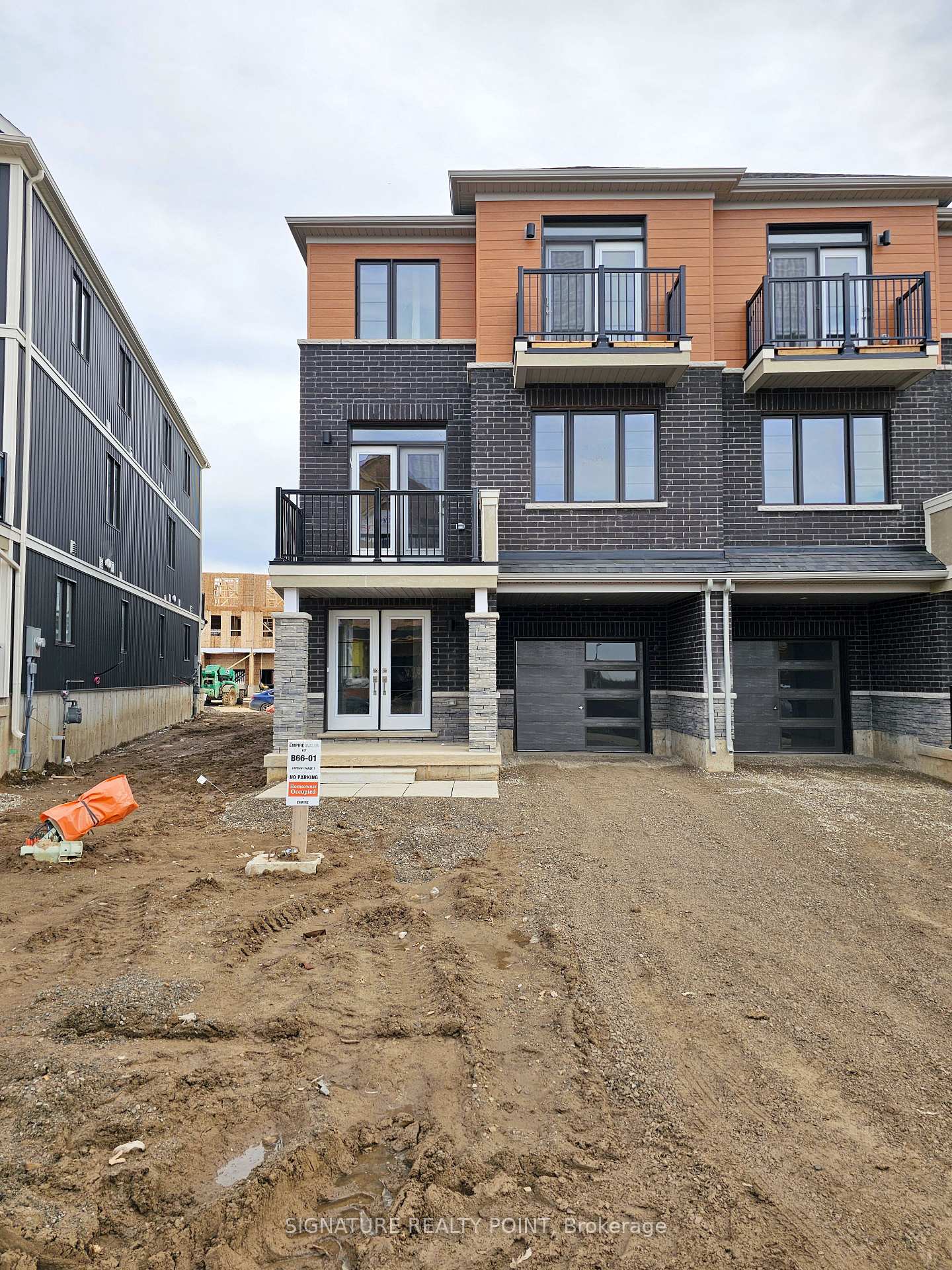 Photo 1 of 36 Norwich Crescent, Haldimand — HOMEH