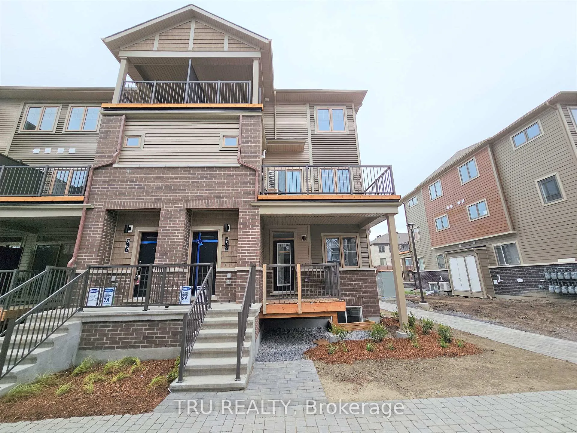 Front of 200 Anyolite Private