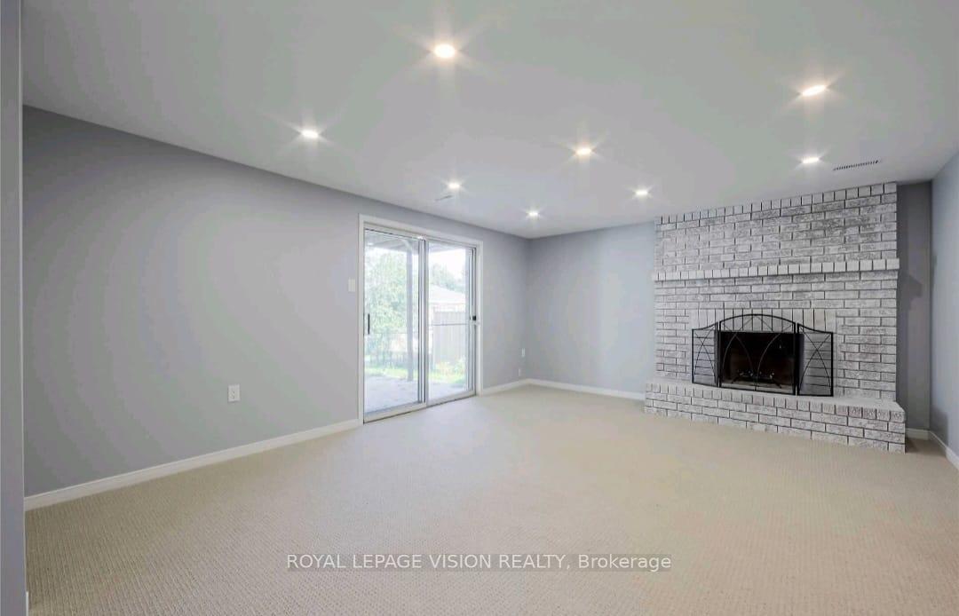 Photo 2 of Unit Bsmt, 88 Irwin Drive, Barrie, Northwest — HOMEH