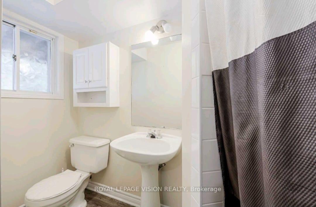 Photo 5 of Unit Bsmt, 88 Irwin Drive, Barrie, Northwest — HOMEH