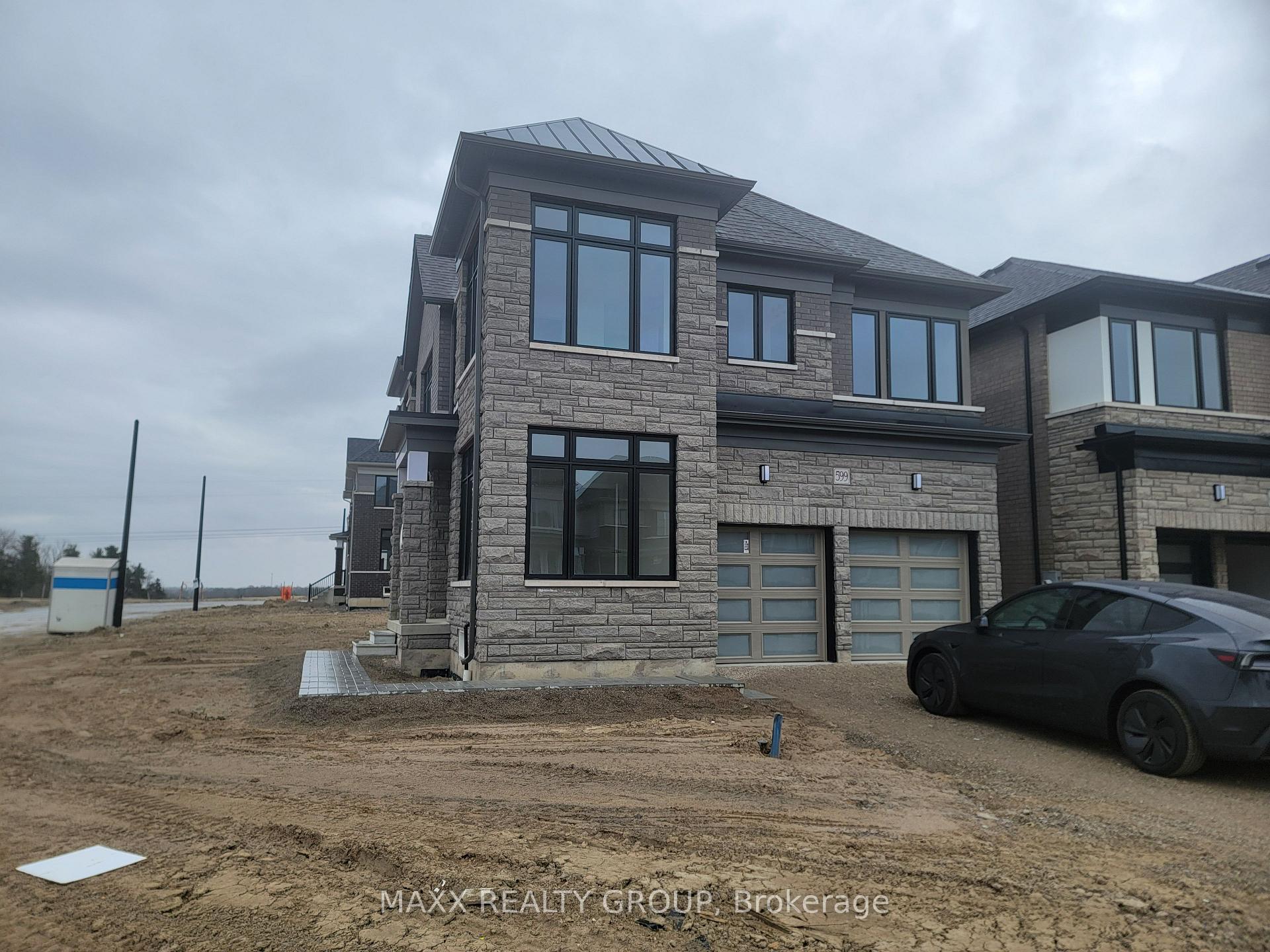 Photo 1 of 599 Windwood Drive NE, Hamilton, Binbrook — HOMEH