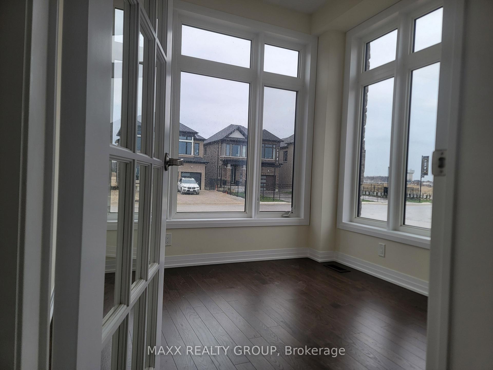 Photo 16 of 599 Windwood Drive NE, Hamilton, Binbrook — HOMEH
