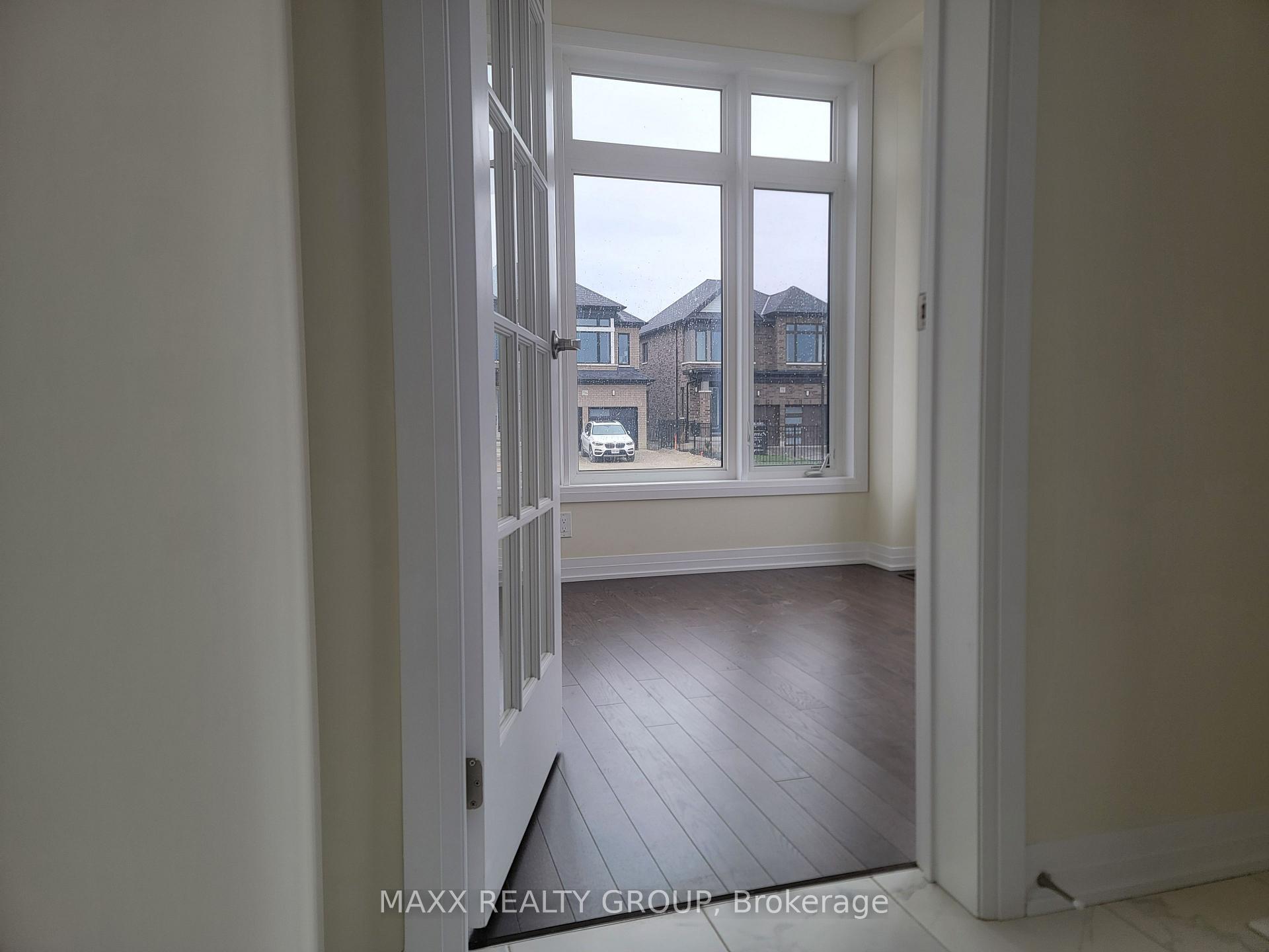 Photo 15 of 599 Windwood Drive NE, Hamilton, Binbrook — HOMEH