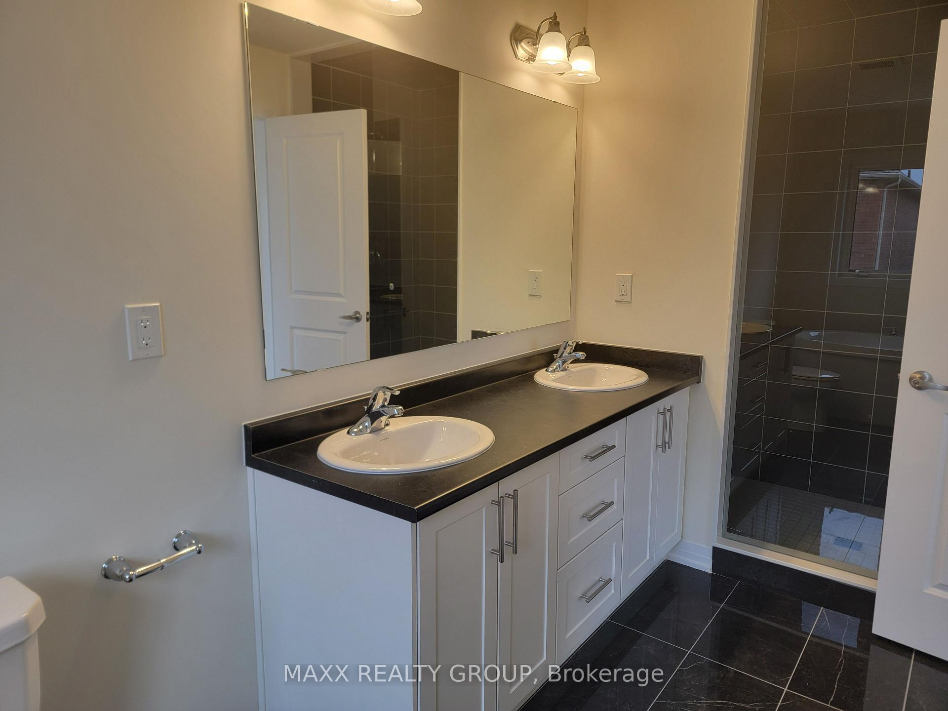 Photo 12 of 599 Windwood Drive NE, Hamilton, Binbrook — HOMEH