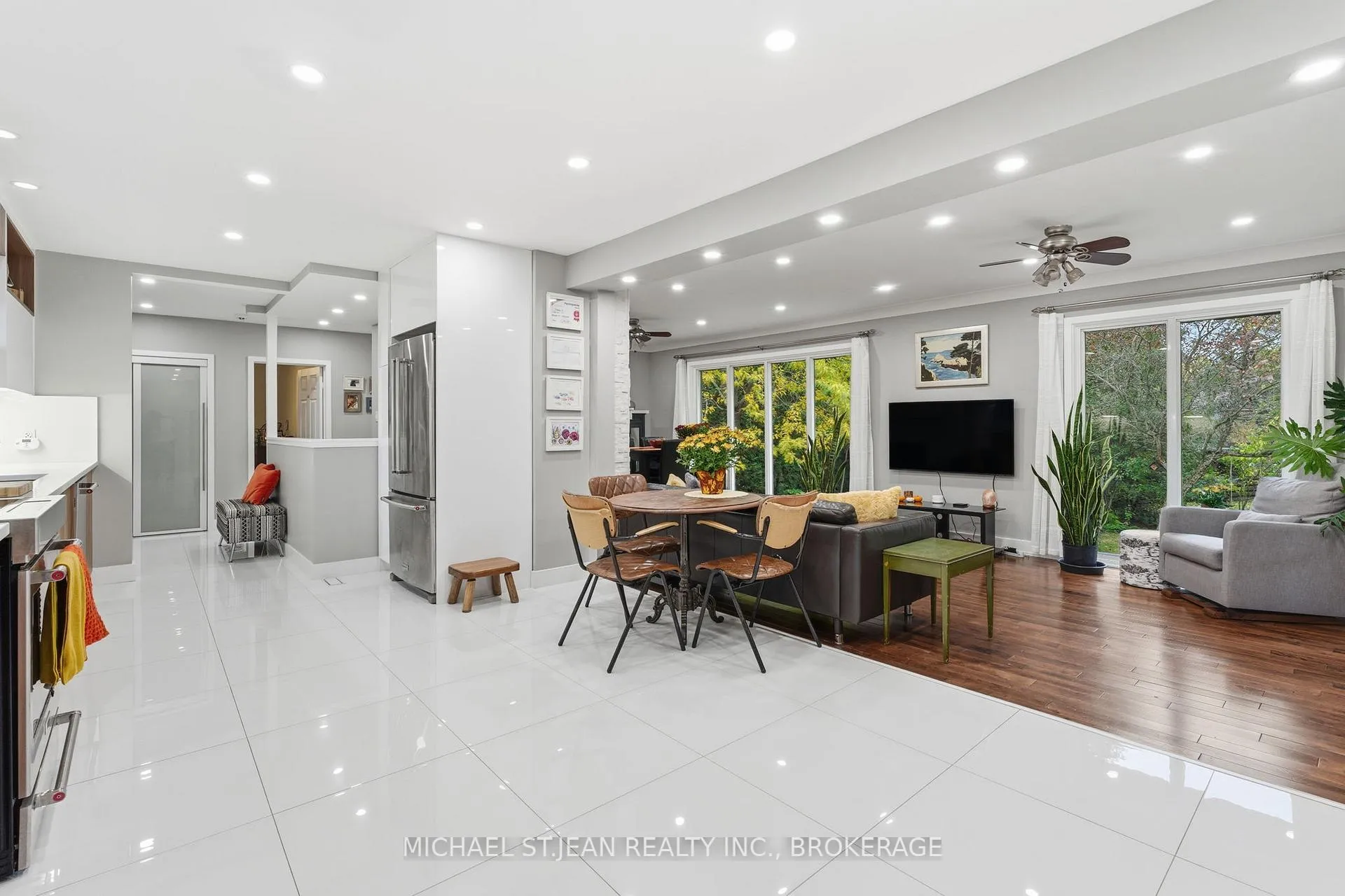 Photo 10 of 480 Golf Links Road, Hamilton, Ancaster — HOMEH