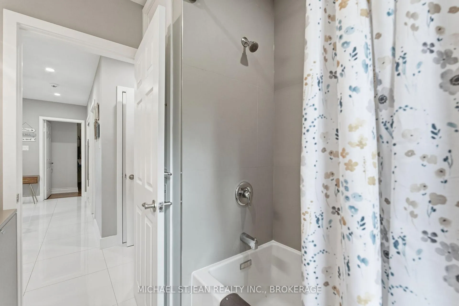 Photo 30 of 480 Golf Links Road, Hamilton, Ancaster — HOMEH