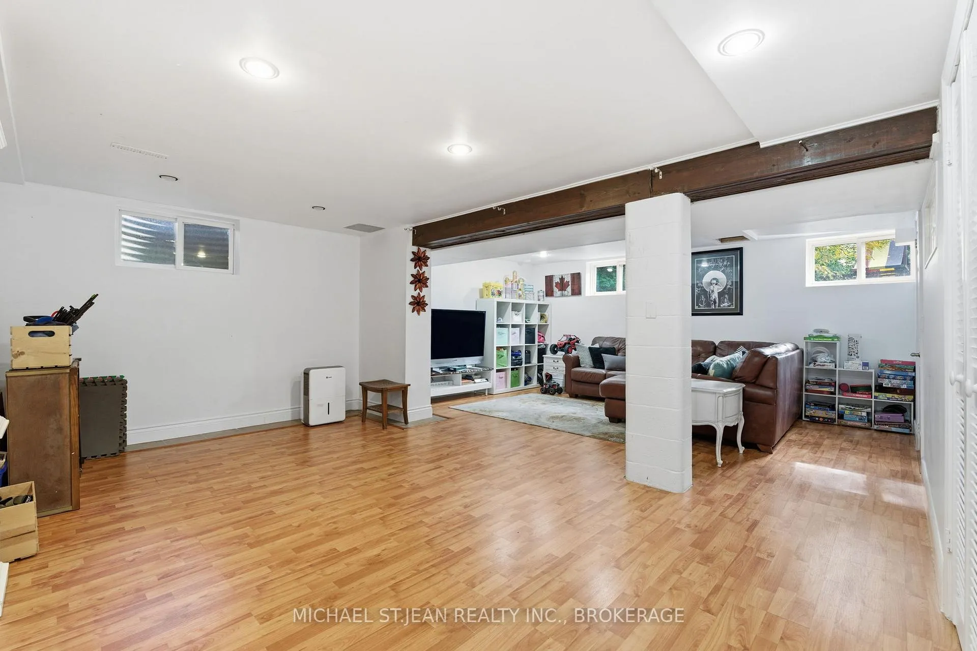 Photo 32 of 480 Golf Links Road, Hamilton, Ancaster — HOMEH