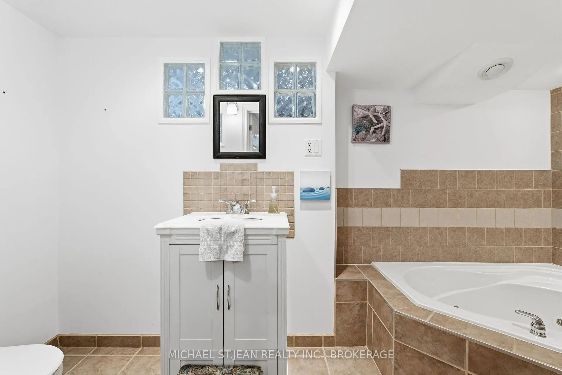 Photo 37 of 480 Golf Links Road, Hamilton, Ancaster — HOMEH