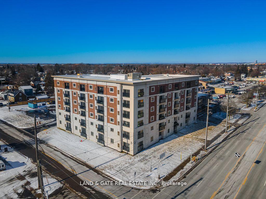 Photo 1 of Unit 209, 976 Simcoe Street N, Oshawa, Centennial — HOMEH