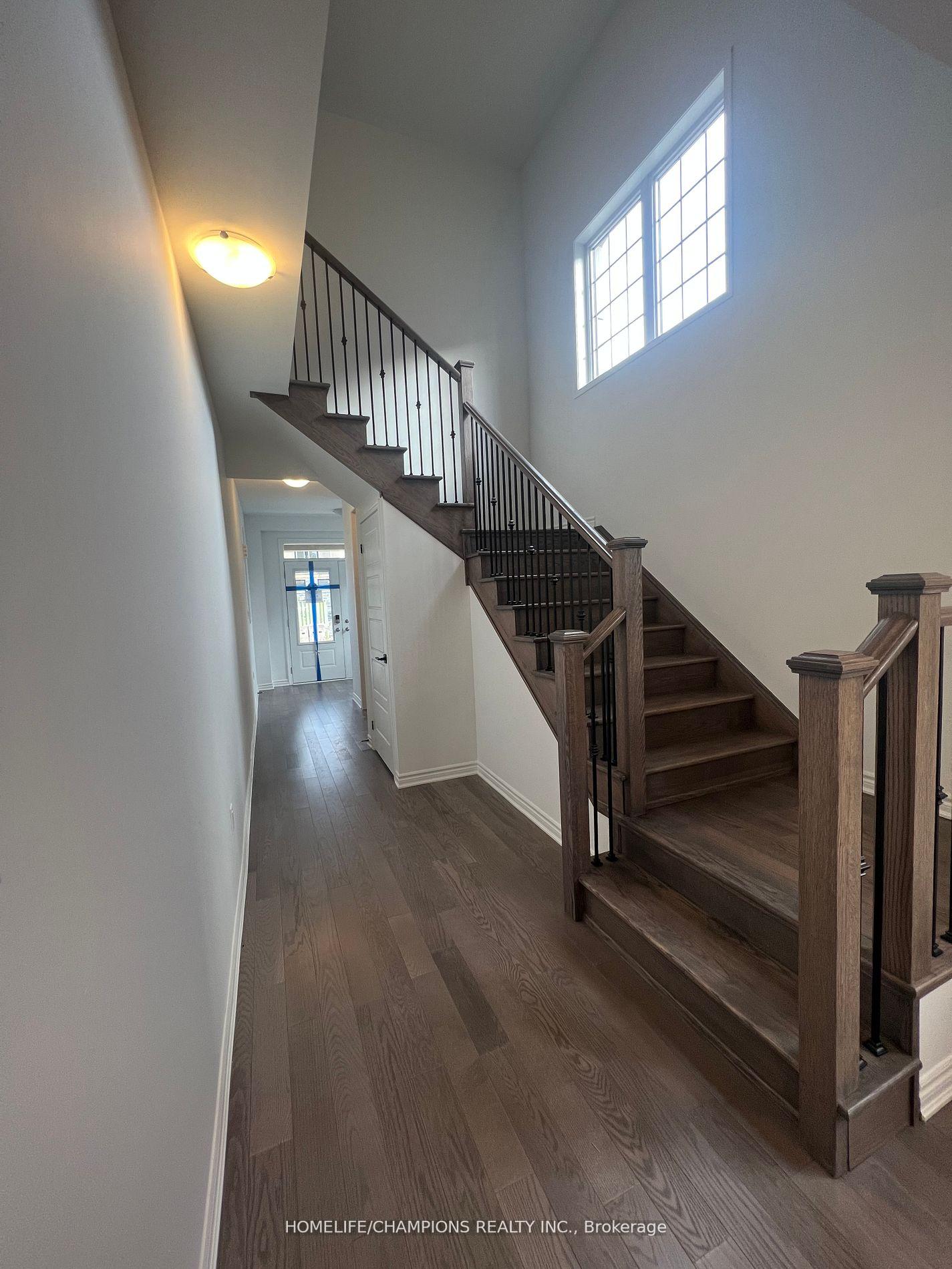 Photo 7 of 2972 Heartwood Lane E, Pickering, Rural Pickering — HOMEH