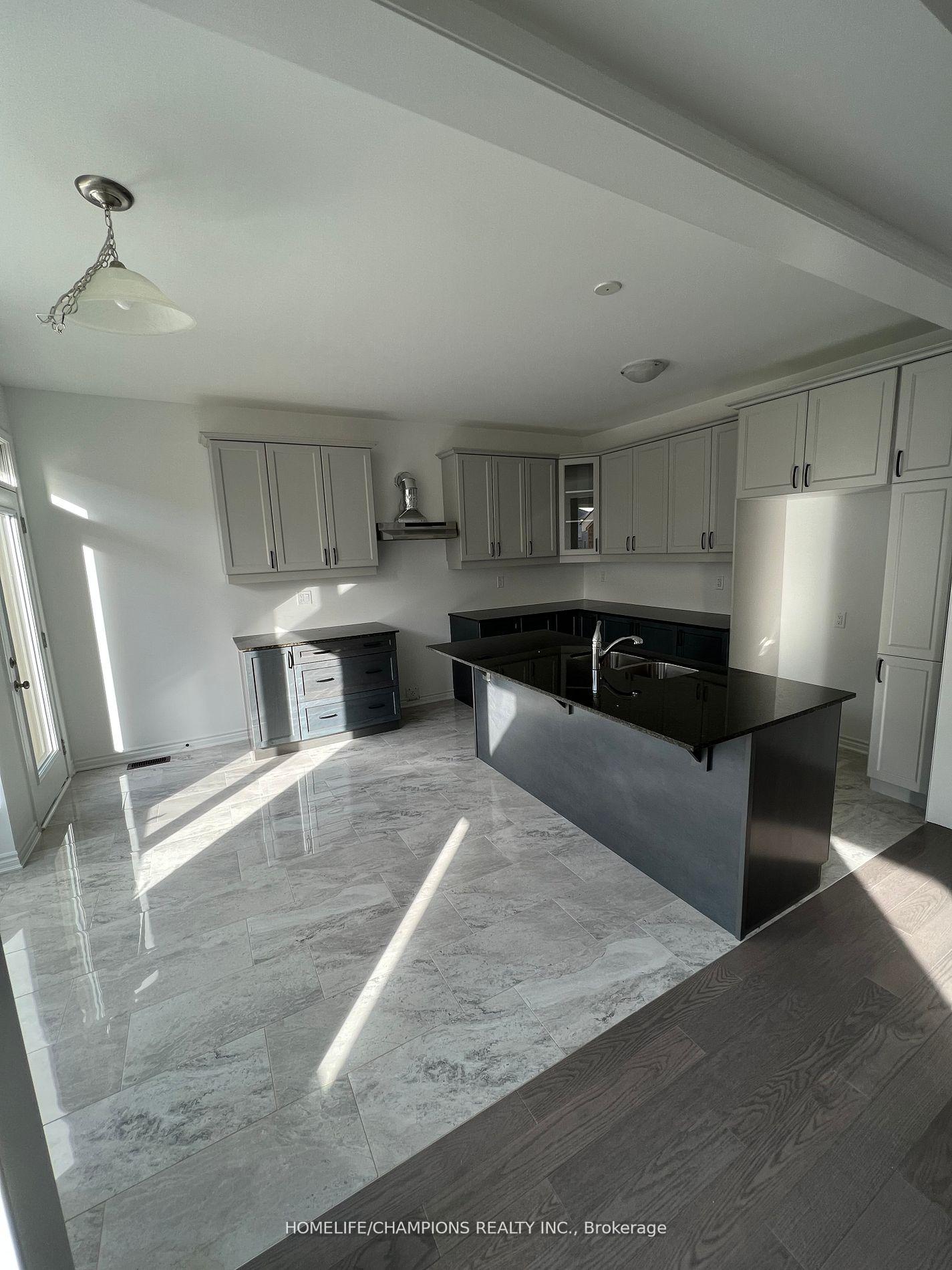 Photo 4 of 2972 Heartwood Lane E, Pickering, Rural Pickering — HOMEH