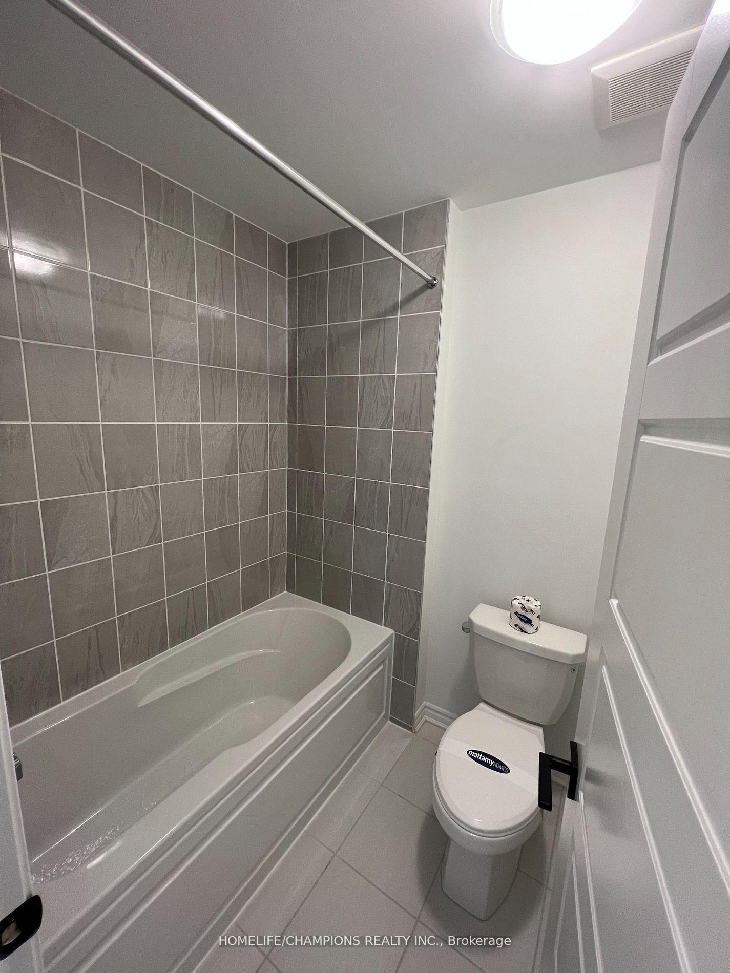 Photo 9 of 2972 Heartwood Lane E, Pickering, Rural Pickering — HOMEH