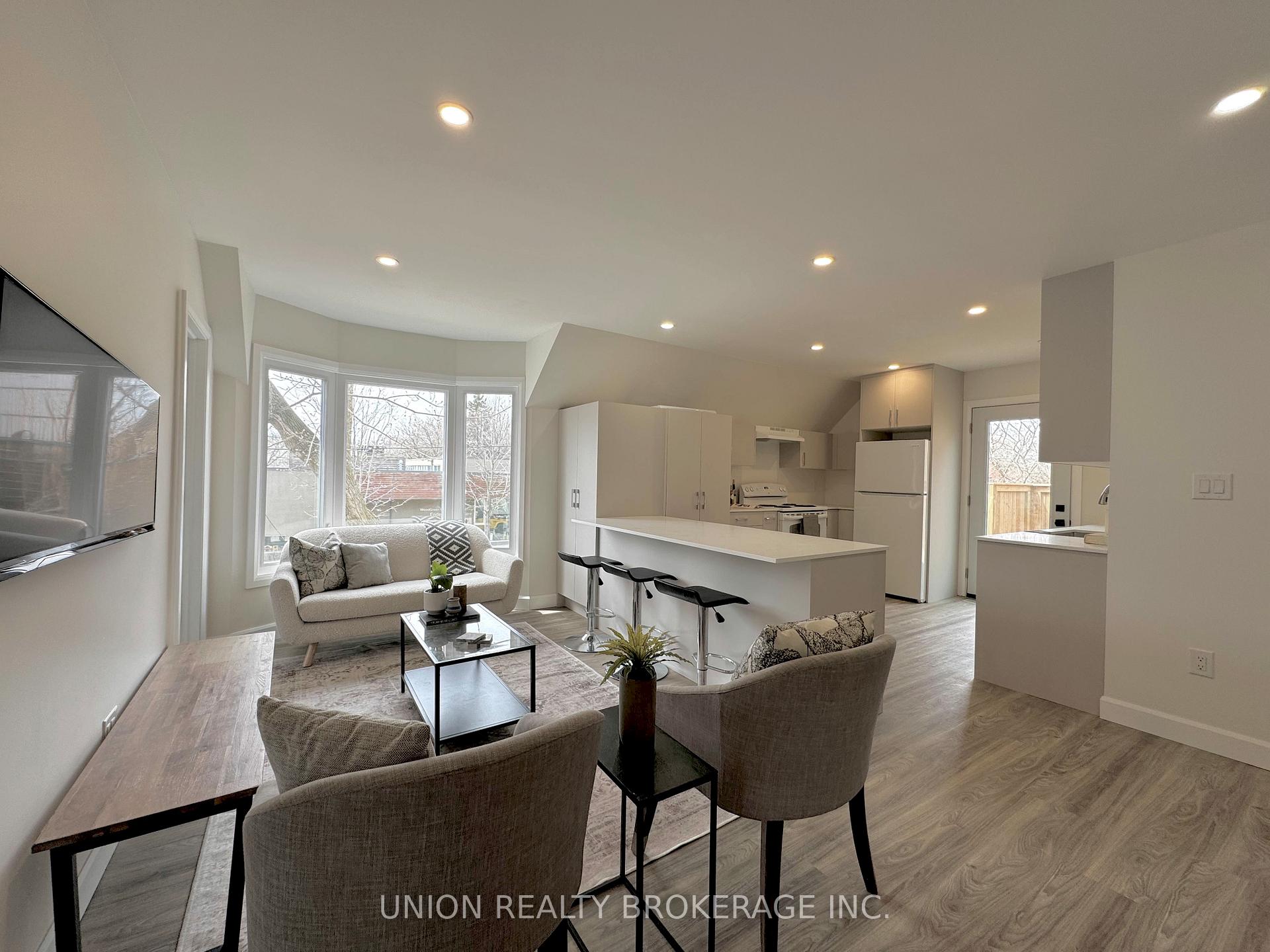 Photo 8 of Unit #UPPER, 20 Norwood Terrace, Toronto, East End-Danforth — HOMEH