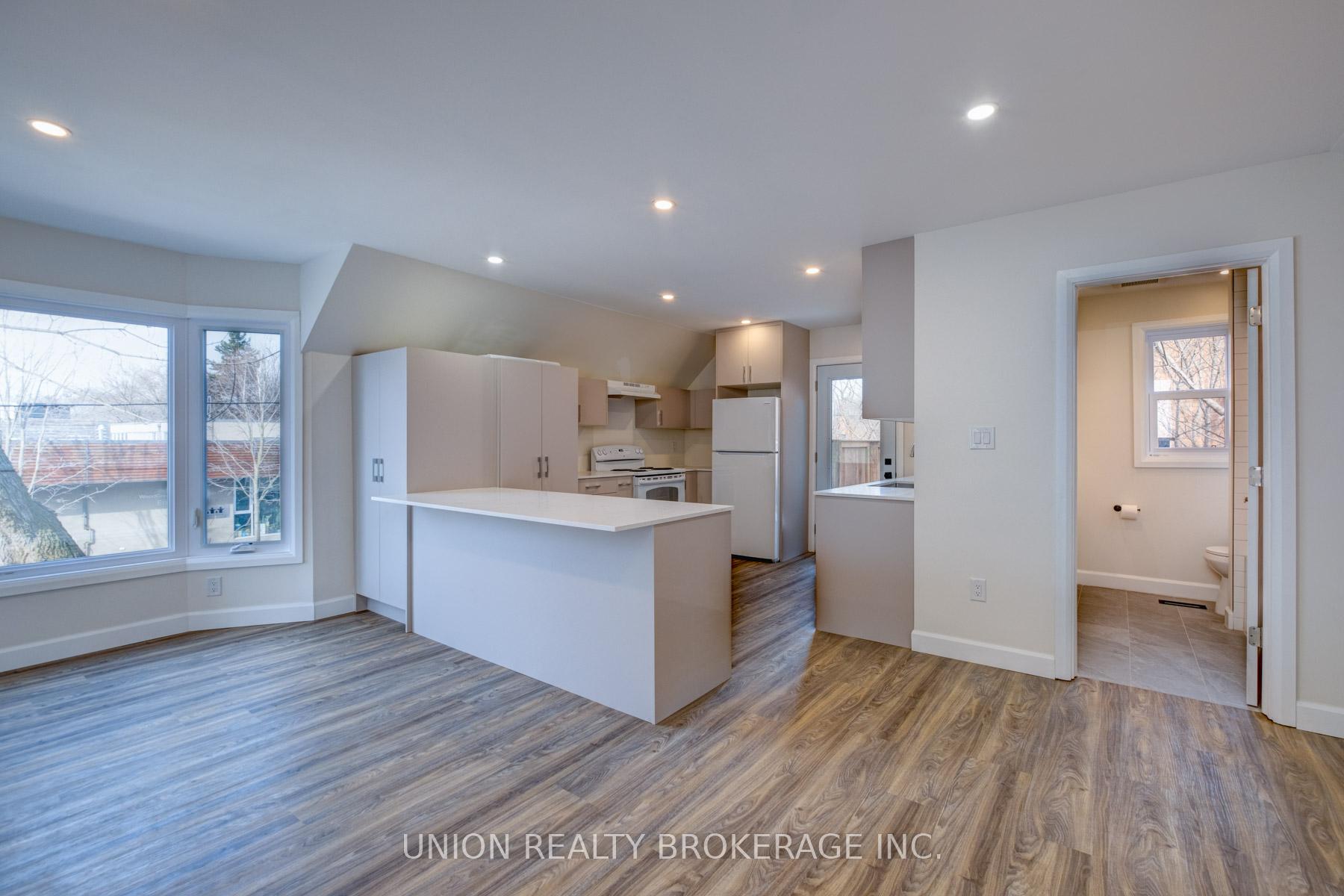 Photo 6 of Unit #UPPER, 20 Norwood Terrace, Toronto, East End-Danforth — HOMEH