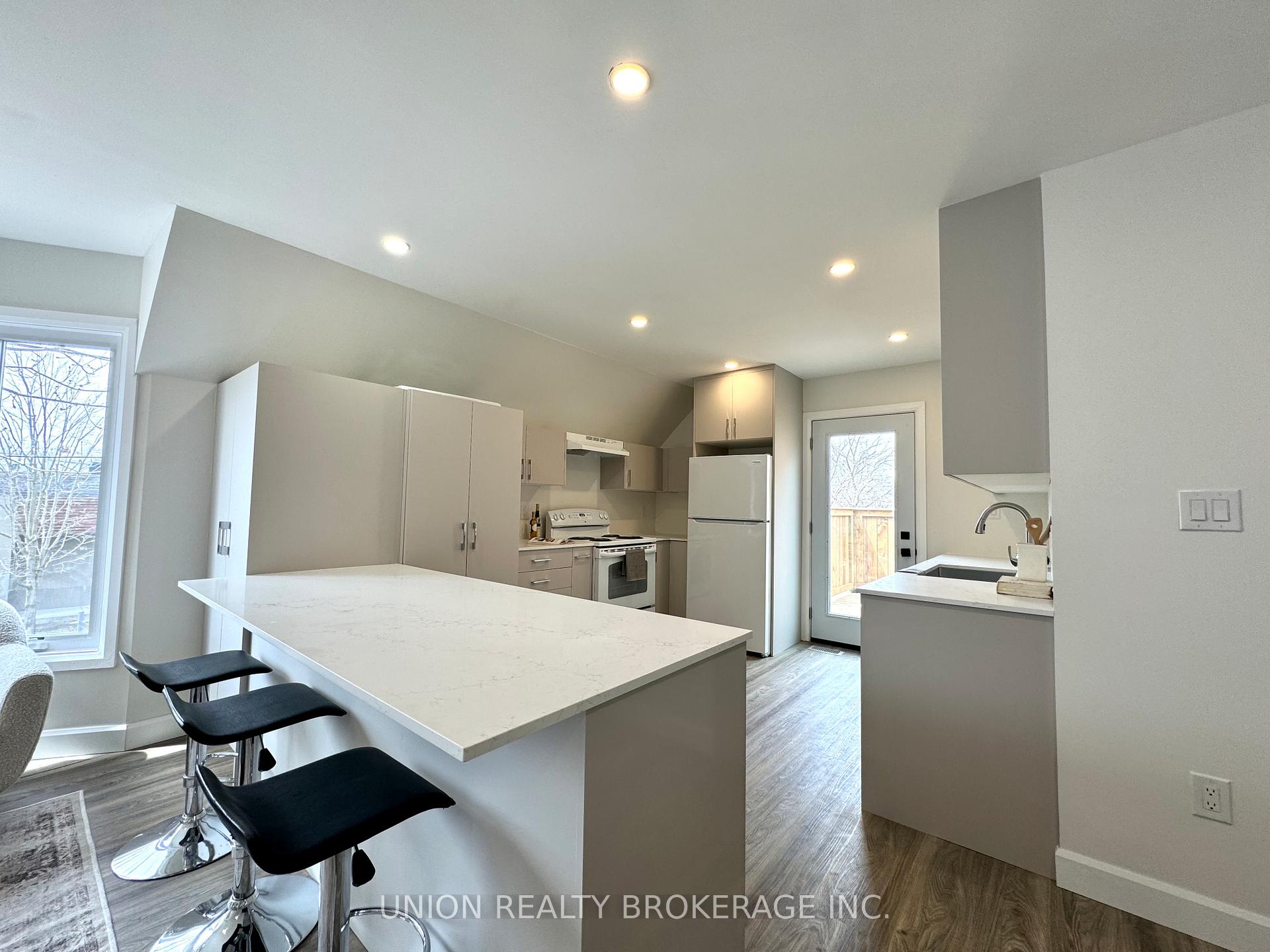 Photo 11 of Unit #UPPER, 20 Norwood Terrace, Toronto, East End-Danforth — HOMEH