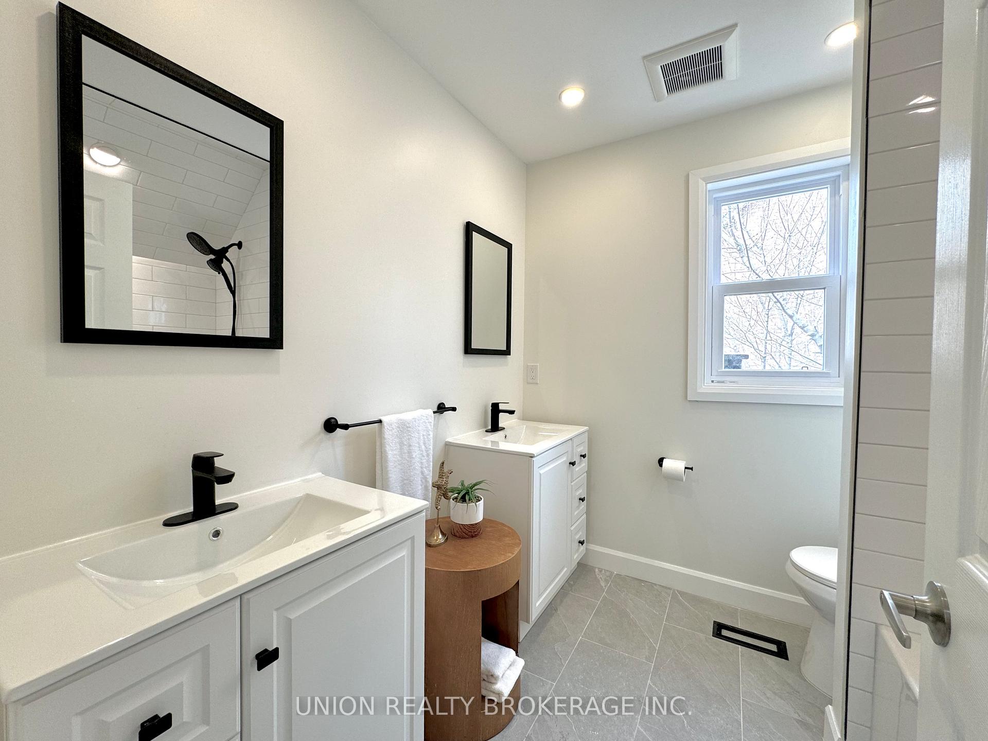 Photo 7 of Unit #UPPER, 20 Norwood Terrace, Toronto, East End-Danforth — HOMEH