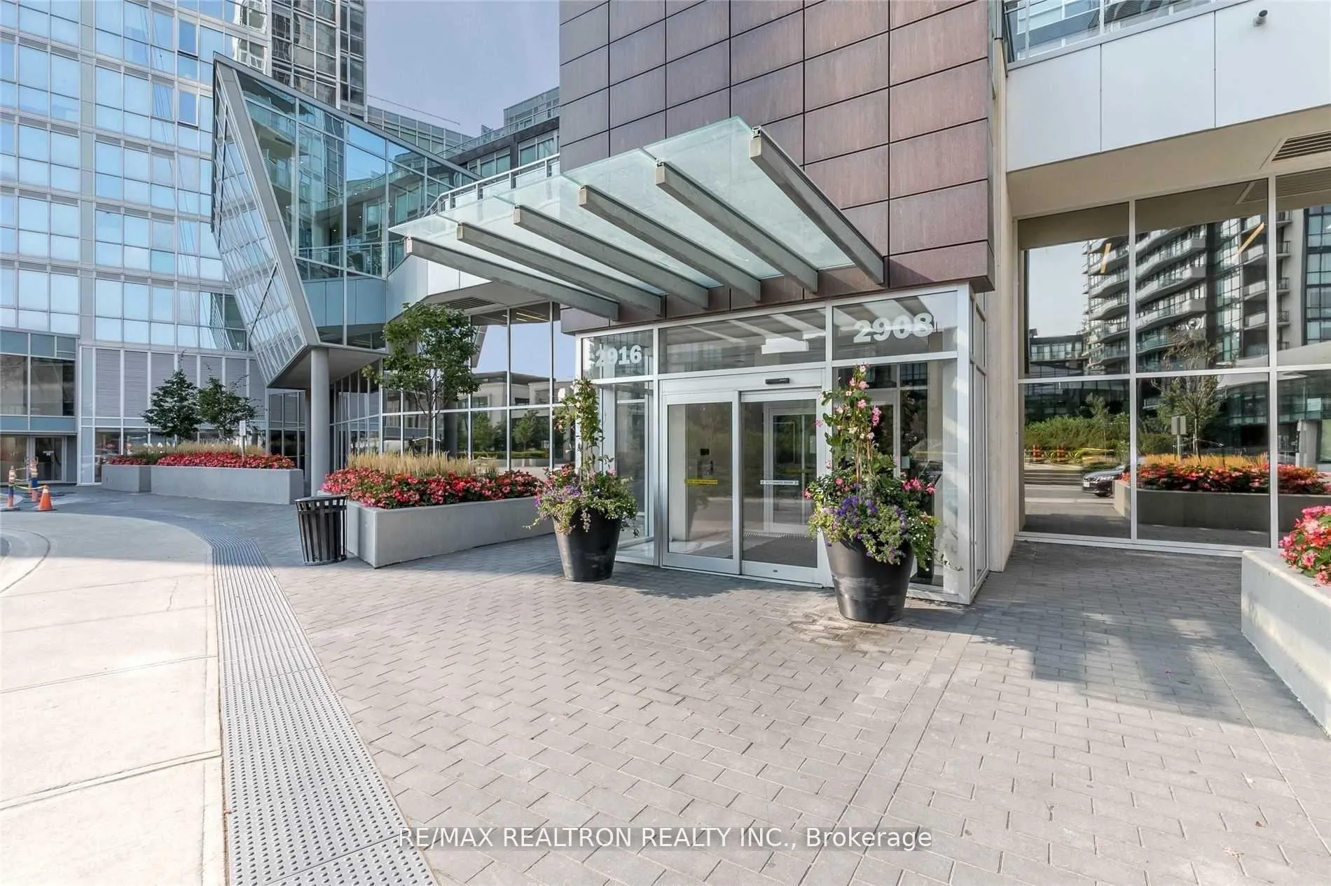 Photo 4 of Unit 3104, 2908 Highway 7, Vaughan, Concord — HOMEH