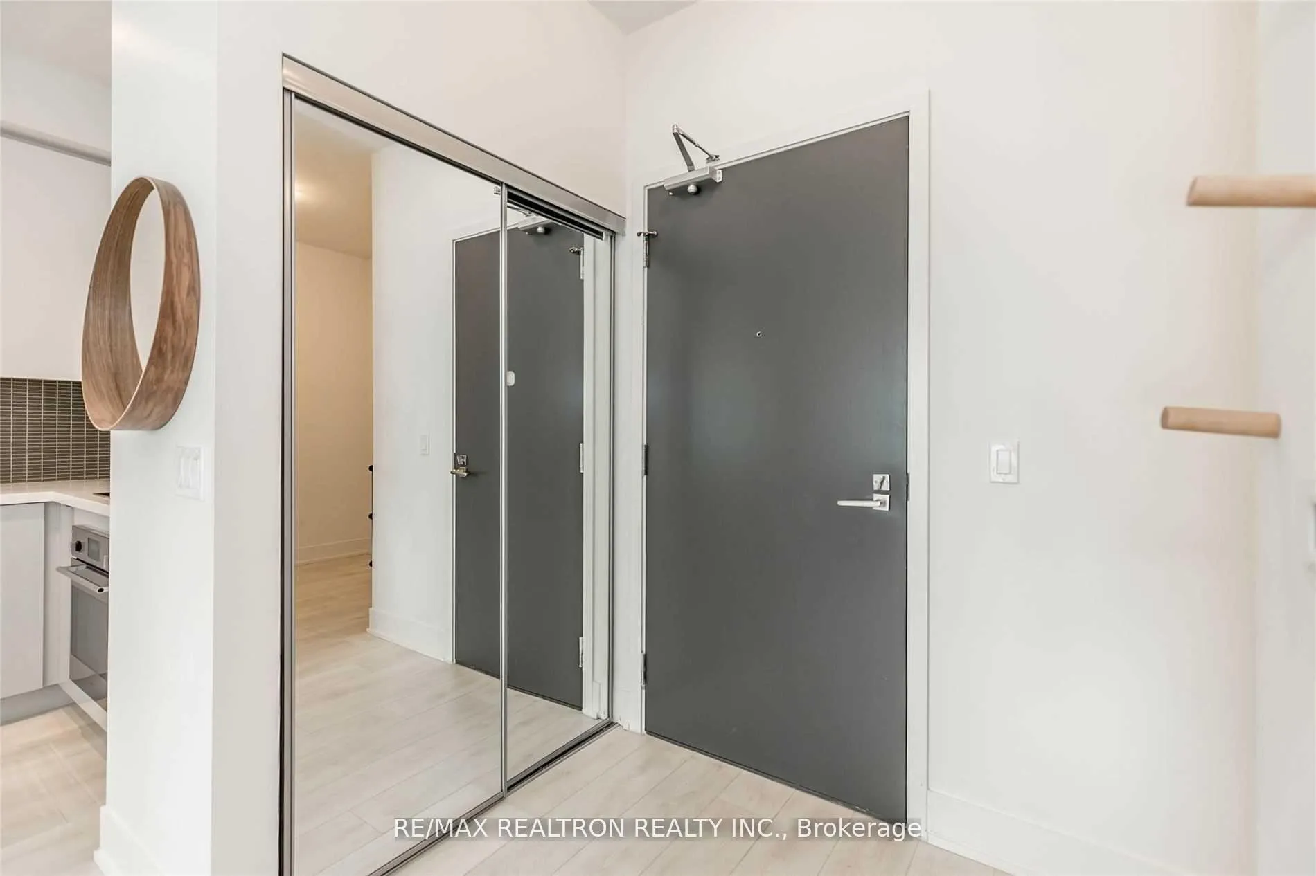 Photo 8 of Unit 3104, 2908 Highway 7, Vaughan, Concord — HOMEH