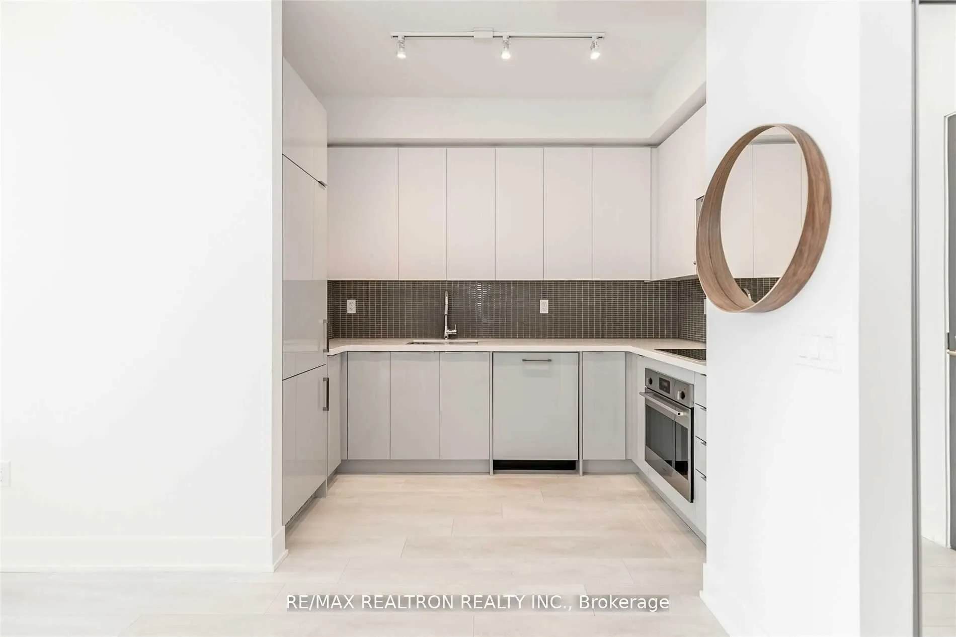 Photo 9 of Unit 3104, 2908 Highway 7, Vaughan, Concord — HOMEH