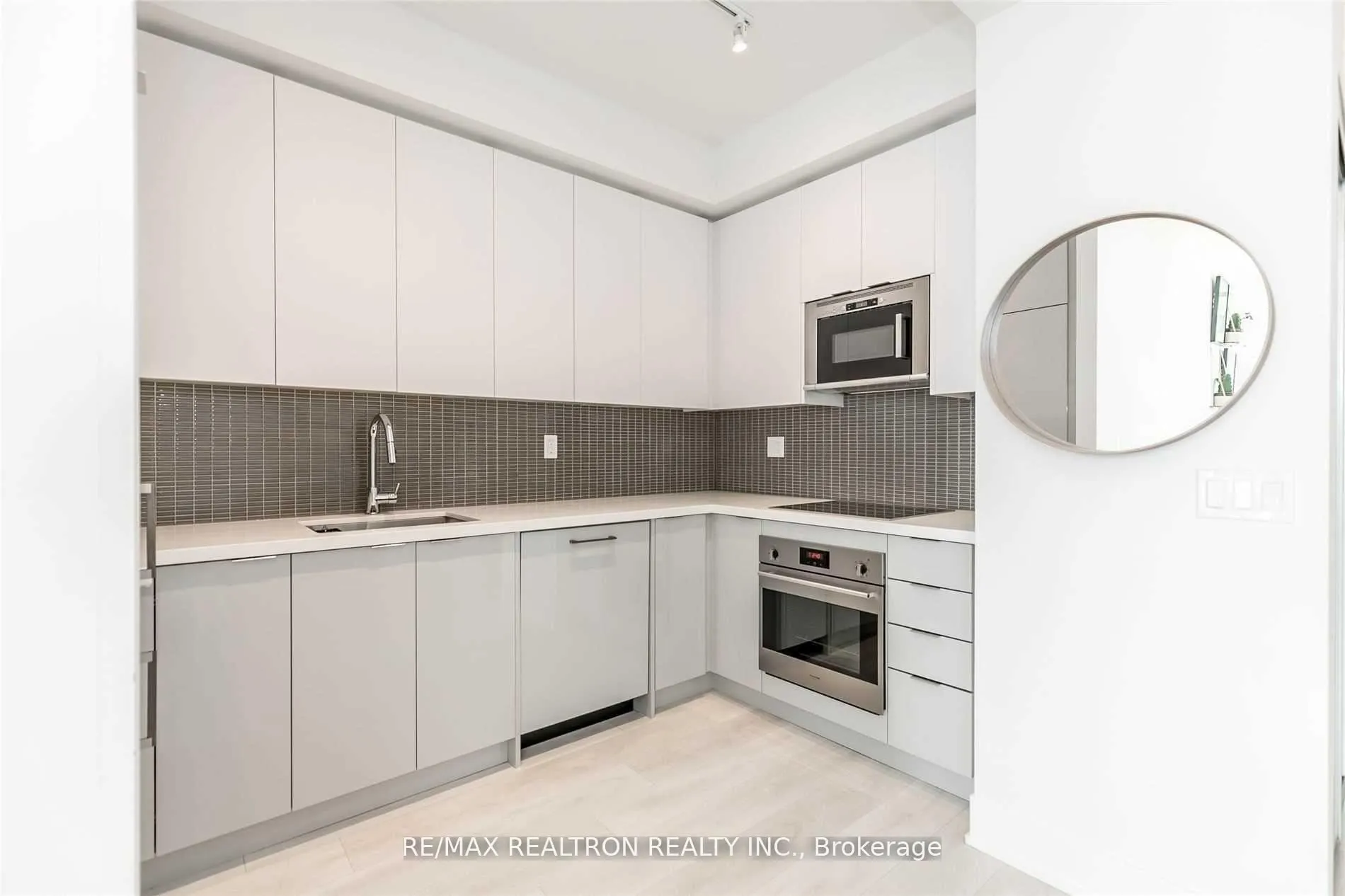 Photo 10 of Unit 3104, 2908 Highway 7, Vaughan, Concord — HOMEH