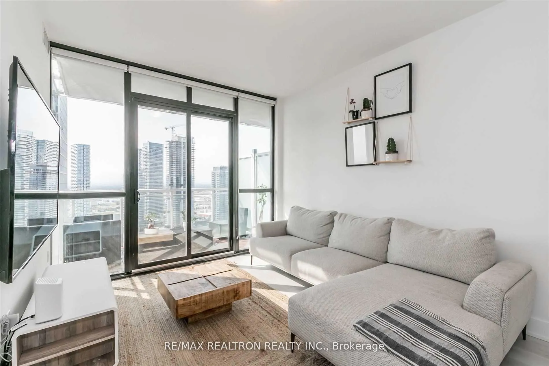 Photo 15 of Unit 3104, 2908 Highway 7, Vaughan, Concord — HOMEH