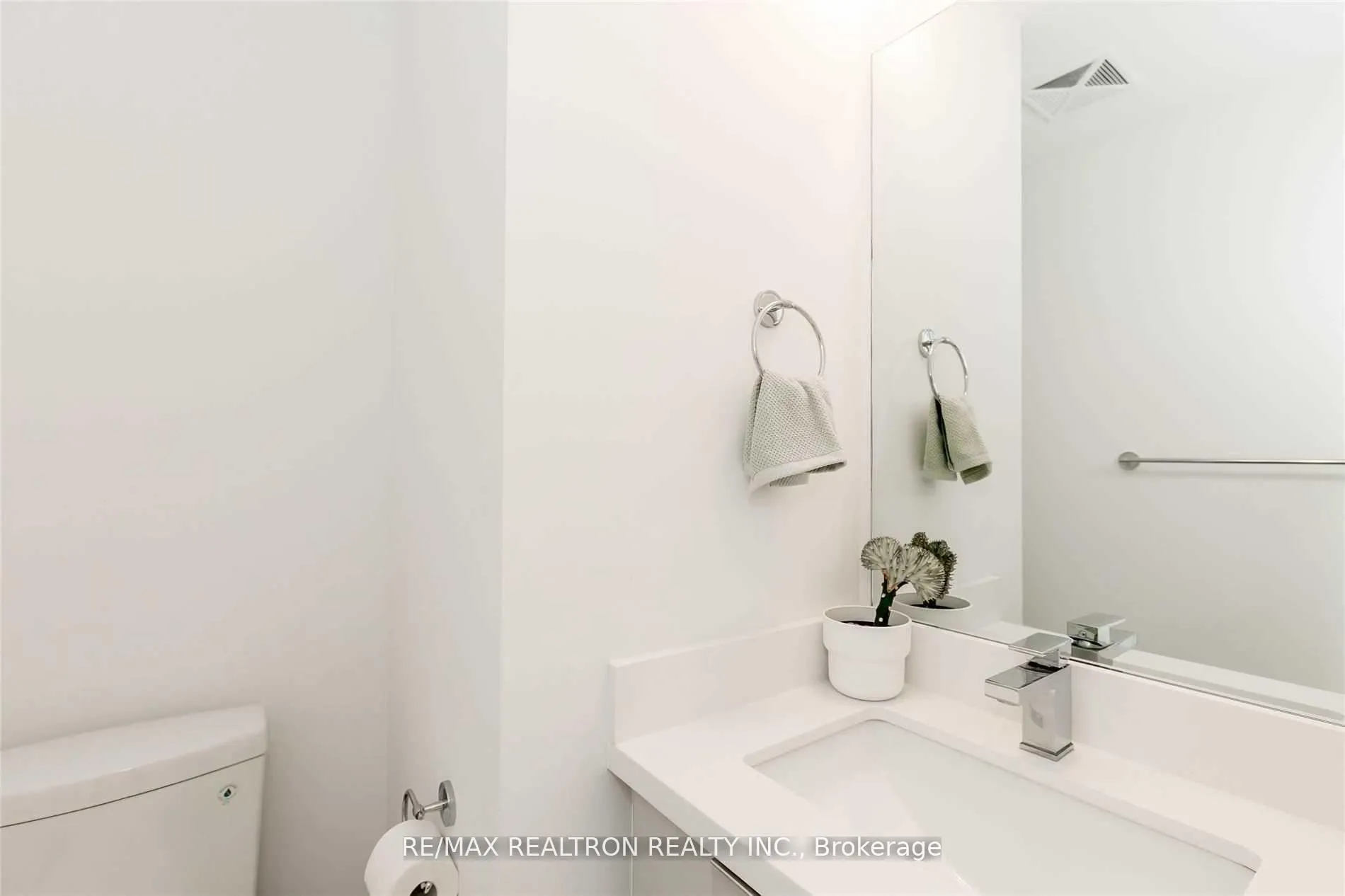 Photo 23 of Unit 3104, 2908 Highway 7, Vaughan, Concord — HOMEH