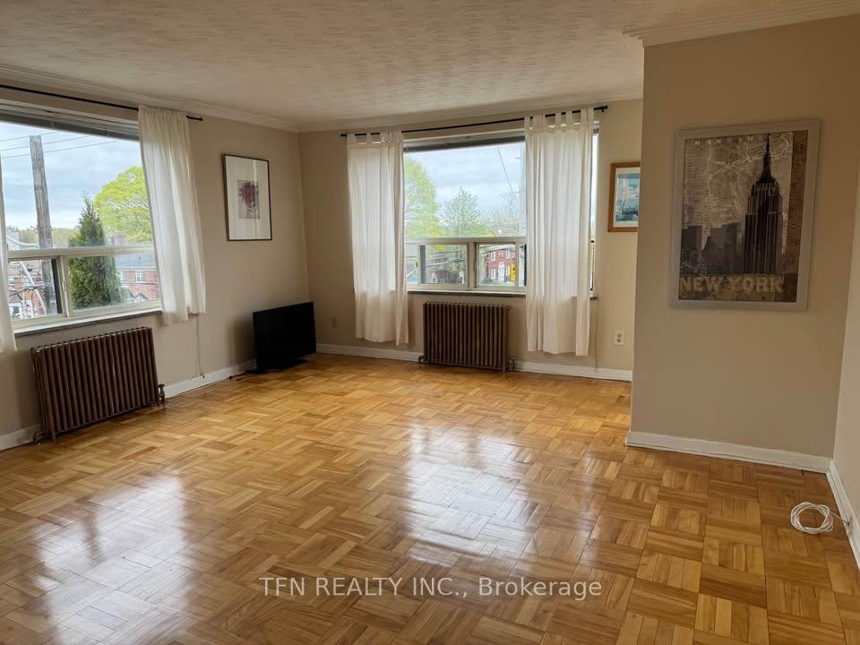 Photo 2 of Unit 203, 1112 Avenue Road, Toronto, Lawrence Park South — HOMEH