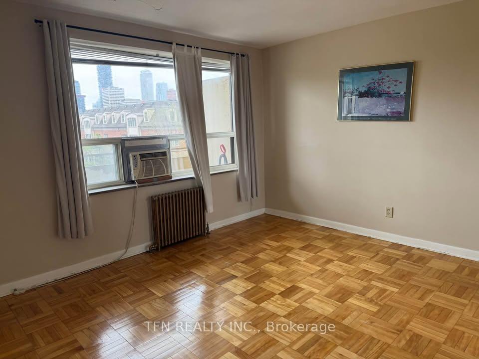 Photo 10 of Unit 203, 1112 Avenue Road, Toronto, Lawrence Park South — HOMEH
