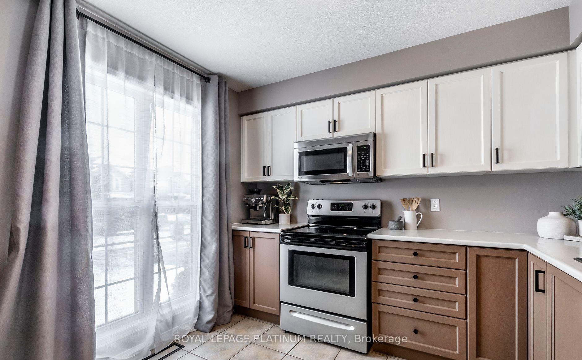 Photo 11 of 41 Milson Crescent, Guelph, Kortright Hills — HOMEH