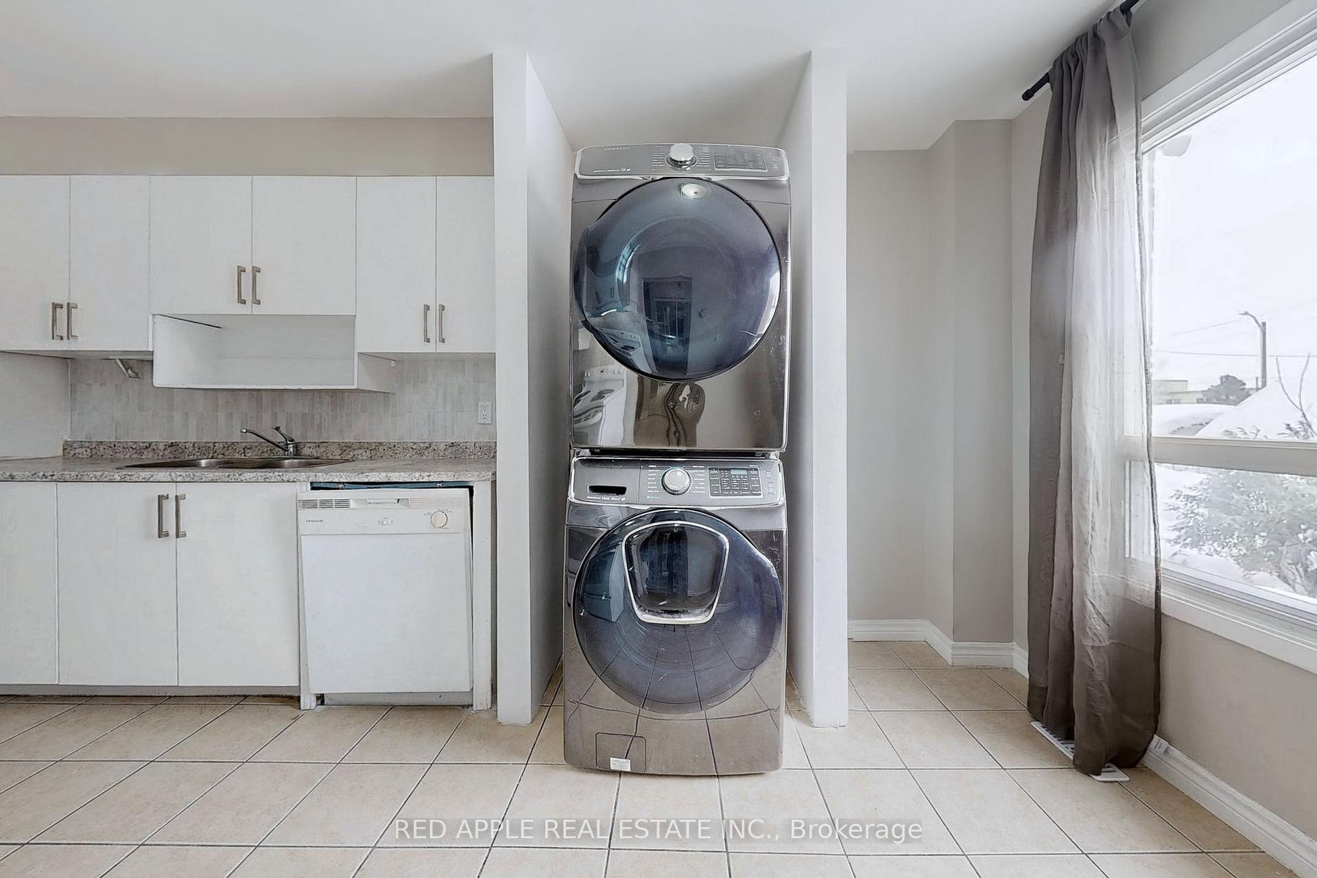 Photo 27 of Unit Upper, 50 Whitehaven Drive, Brampton, Heart Lake West — HOMEH