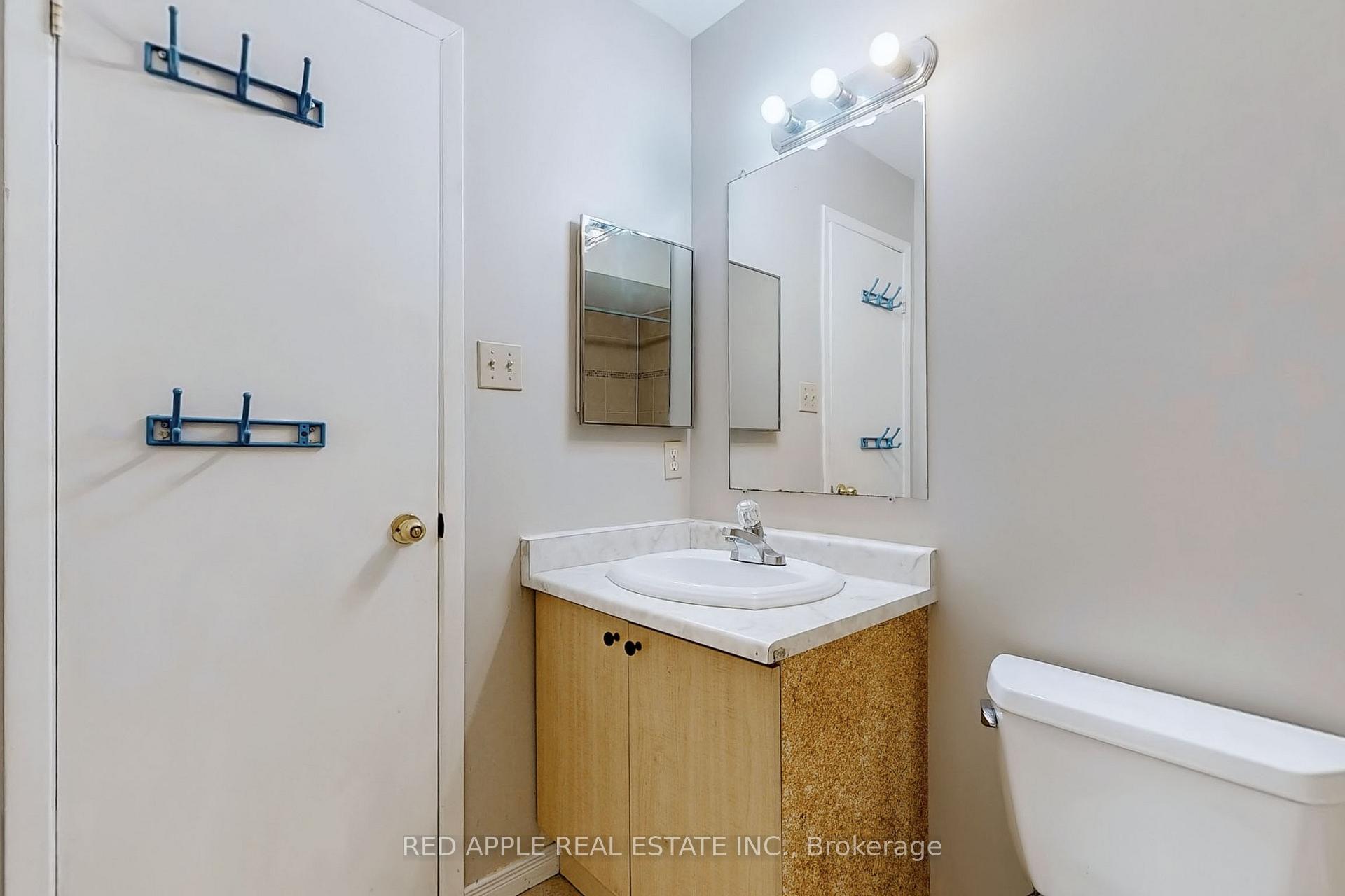 Photo 32 of Unit Upper, 50 Whitehaven Drive, Brampton, Heart Lake West — HOMEH