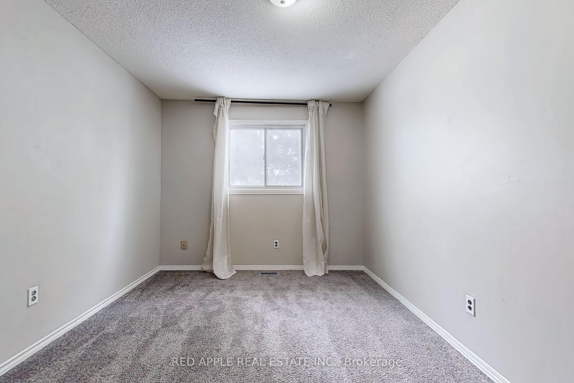 Photo 28 of Unit Upper, 50 Whitehaven Drive, Brampton, Heart Lake West — HOMEH