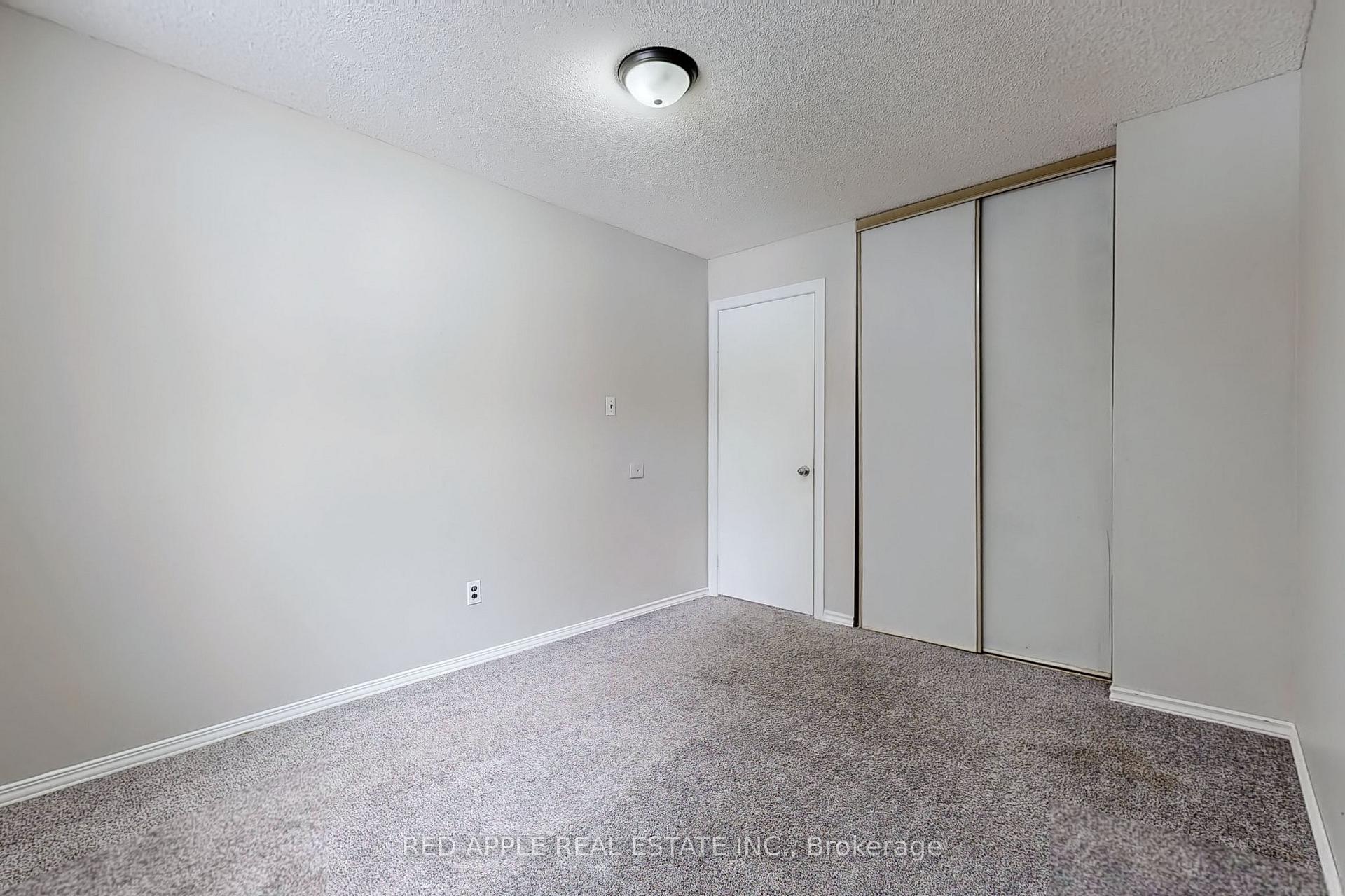 Photo 20 of Unit Upper, 50 Whitehaven Drive, Brampton, Heart Lake West — HOMEH