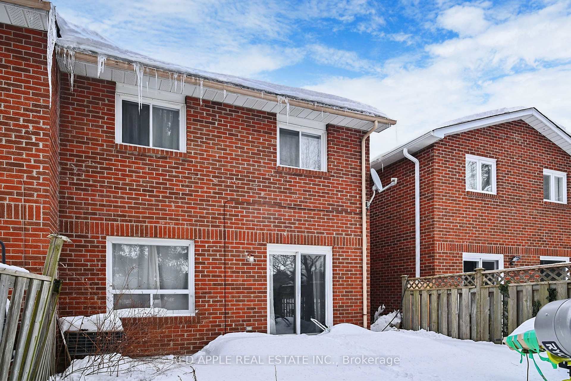 Photo 33 of Unit Upper, 50 Whitehaven Drive, Brampton, Heart Lake West — HOMEH