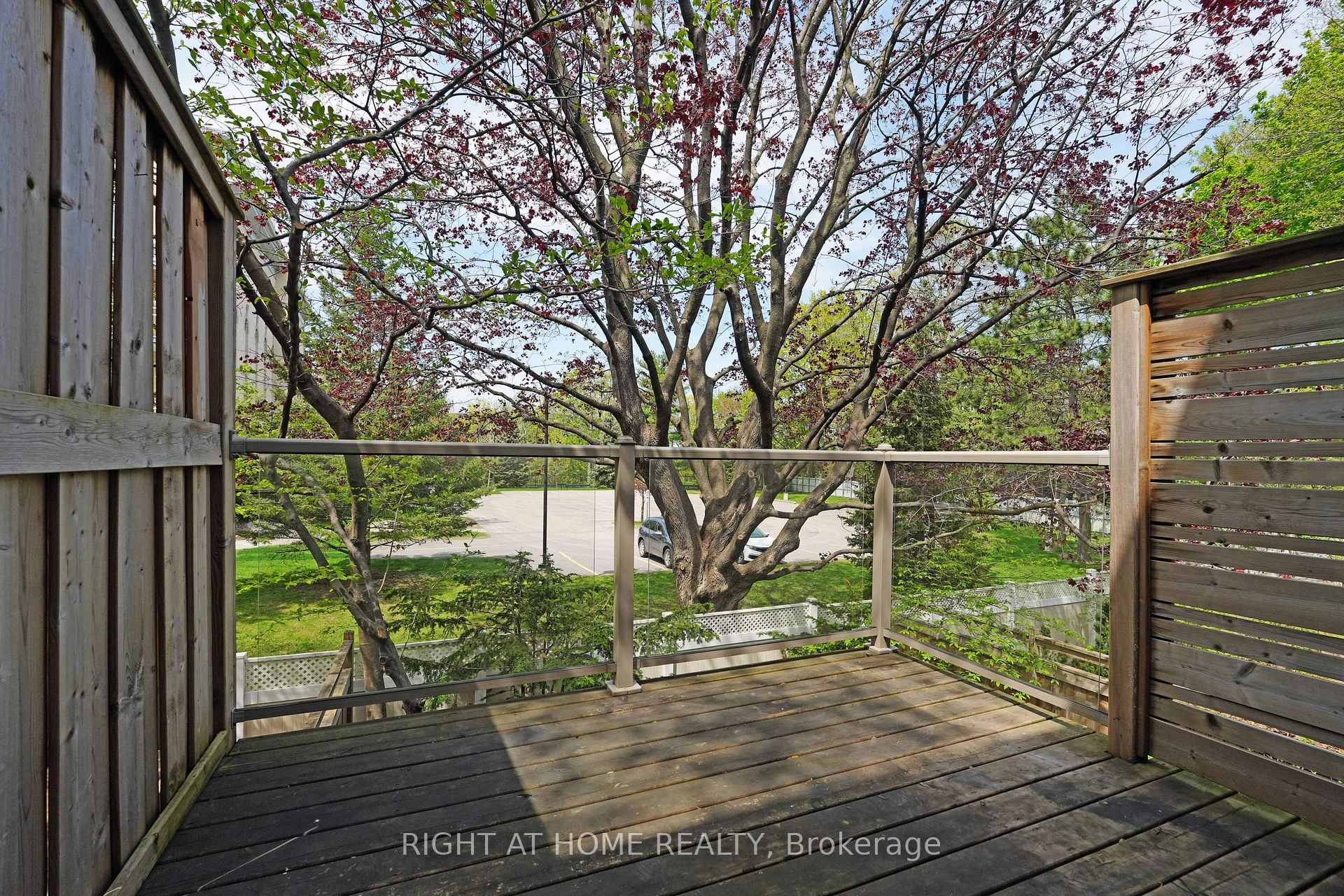 Photo 7 of 243B Sunnyside Avenue, Ottawa, Old Ottawa South — HOMEH