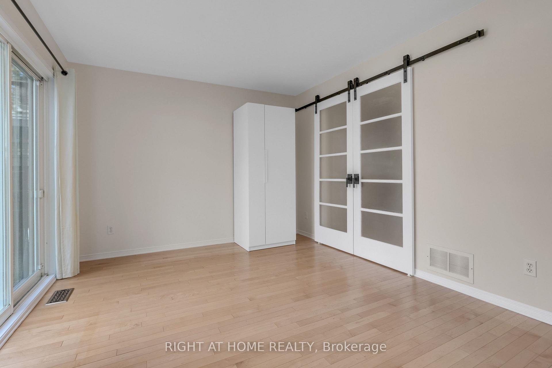 Photo 11 of 243B Sunnyside Avenue, Ottawa, Old Ottawa South — HOMEH