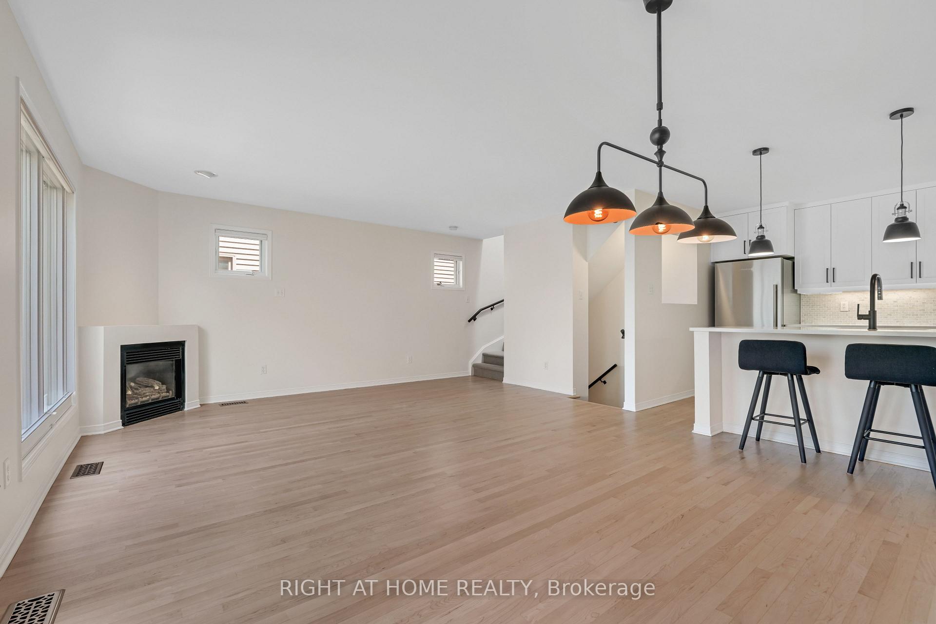 Photo 16 of 243B Sunnyside Avenue, Ottawa, Old Ottawa South — HOMEH