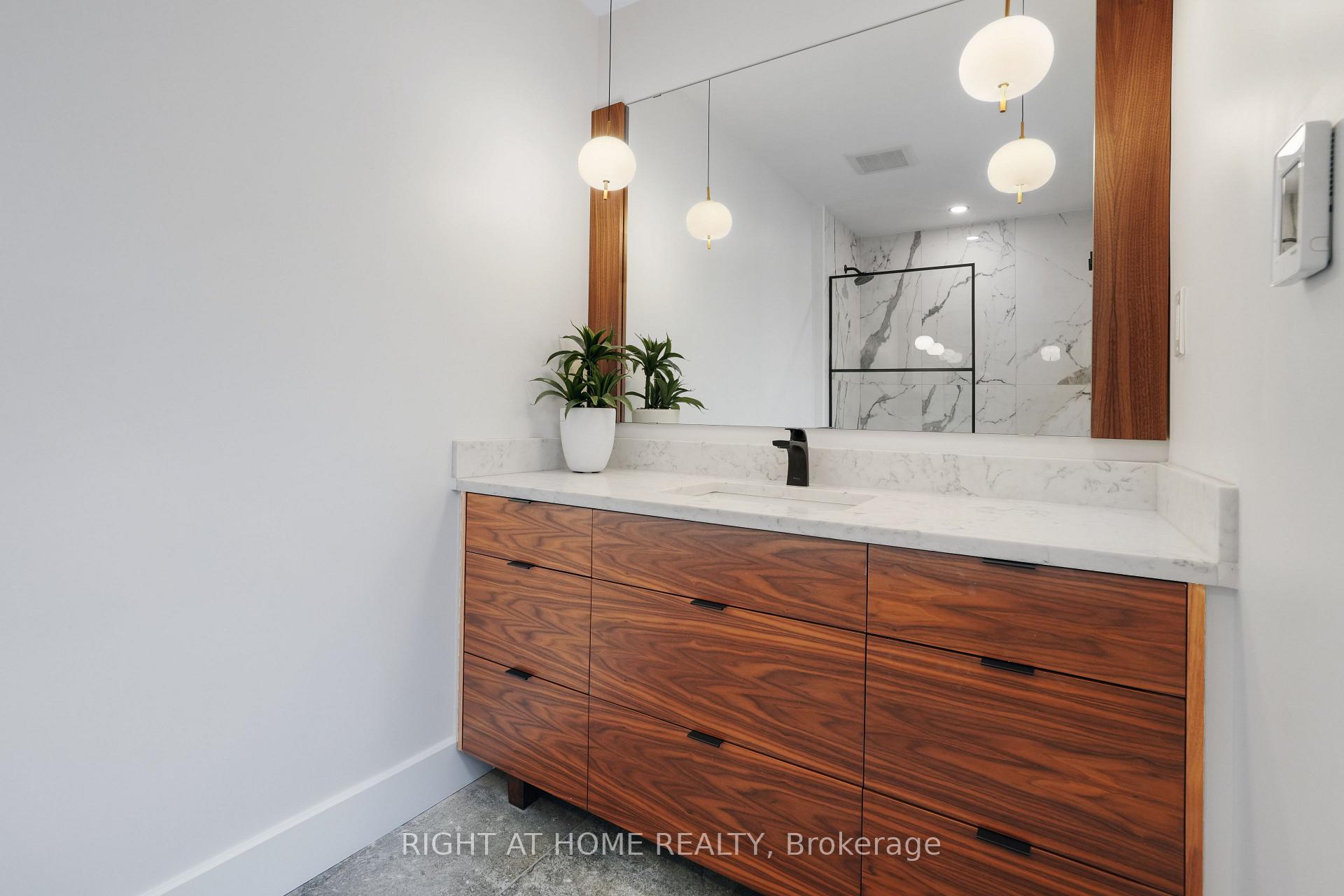Photo 31 of 243B Sunnyside Avenue, Ottawa, Old Ottawa South — HOMEH