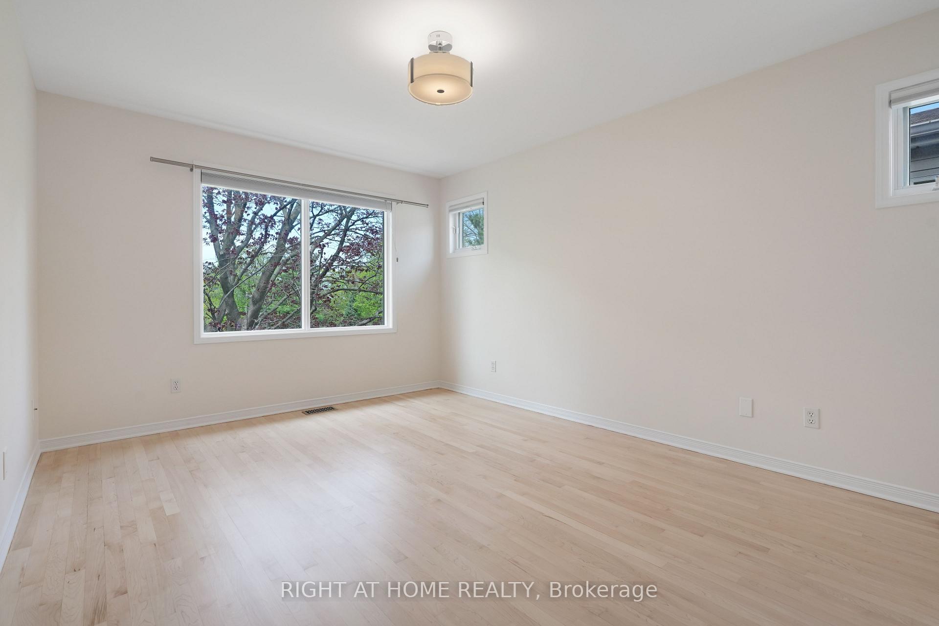 Photo 36 of 243B Sunnyside Avenue, Ottawa, Old Ottawa South — HOMEH