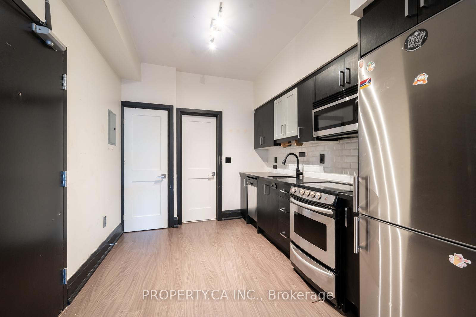 Photo 2 of Unit 1, 960 Queen Street W, Toronto, Trinity-Bellwoods — HOMEH