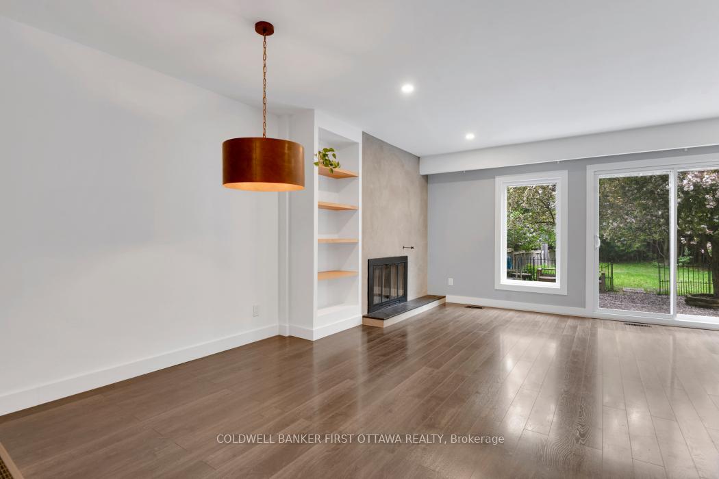 Photo 6 of 109 Penfield Drive, Ottawa, Kanata - Beaverbrook — HOMEH