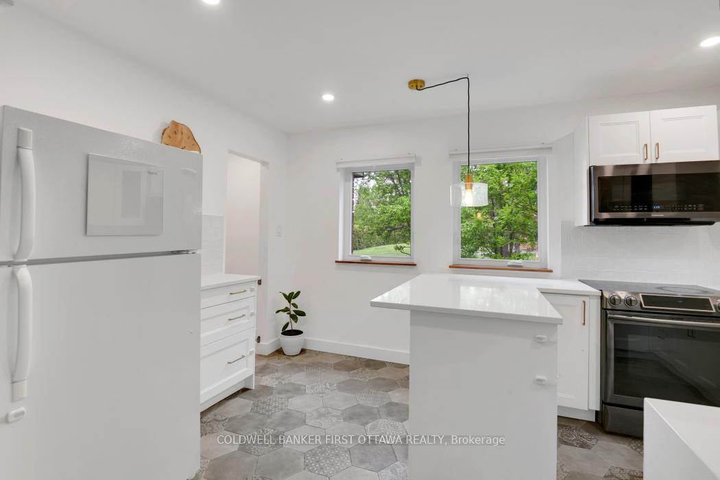 Photo 14 of 109 Penfield Drive, Ottawa, Kanata - Beaverbrook — HOMEH