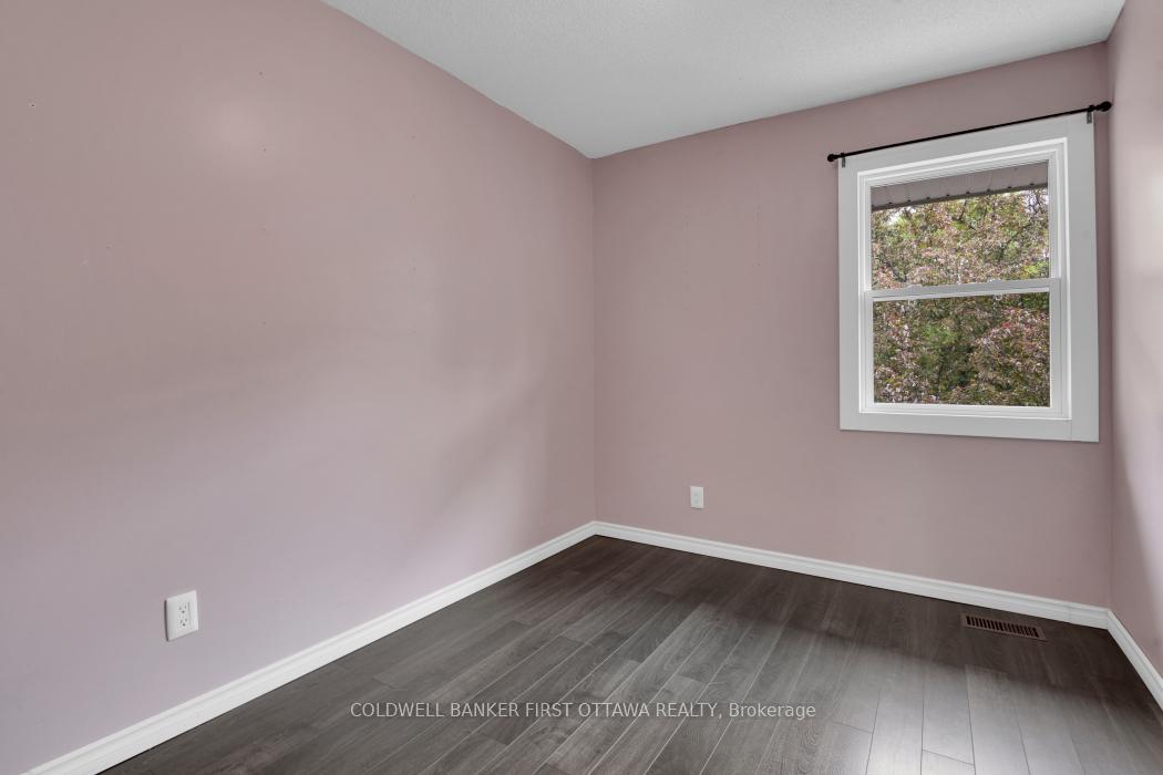 Photo 18 of 109 Penfield Drive, Ottawa, Kanata - Beaverbrook — HOMEH