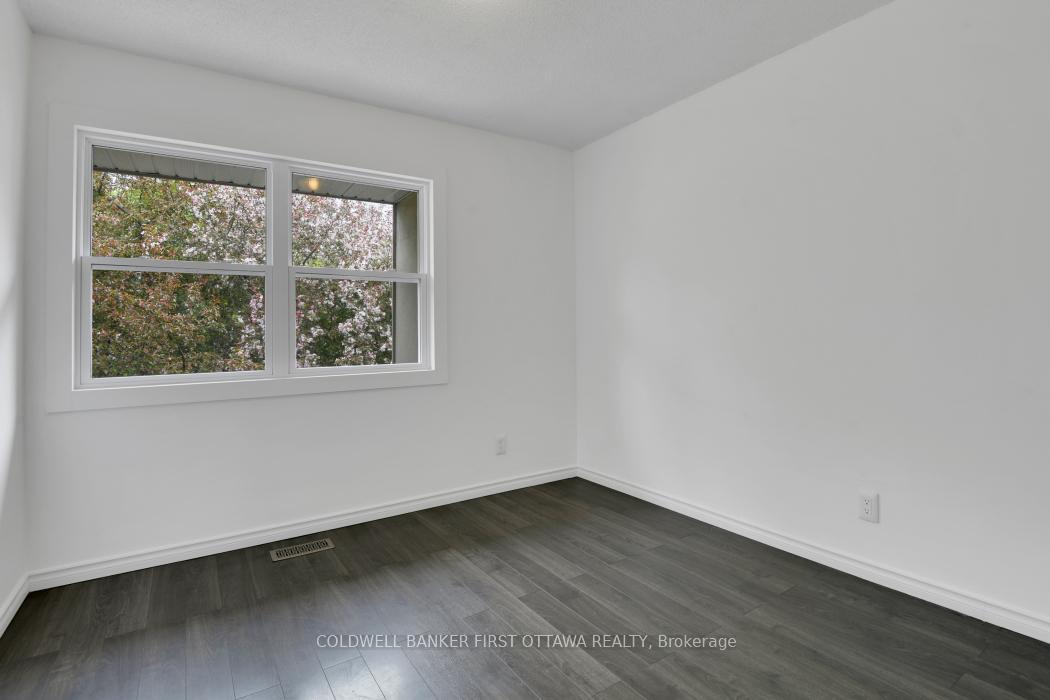 Photo 25 of 109 Penfield Drive, Ottawa, Kanata - Beaverbrook — HOMEH