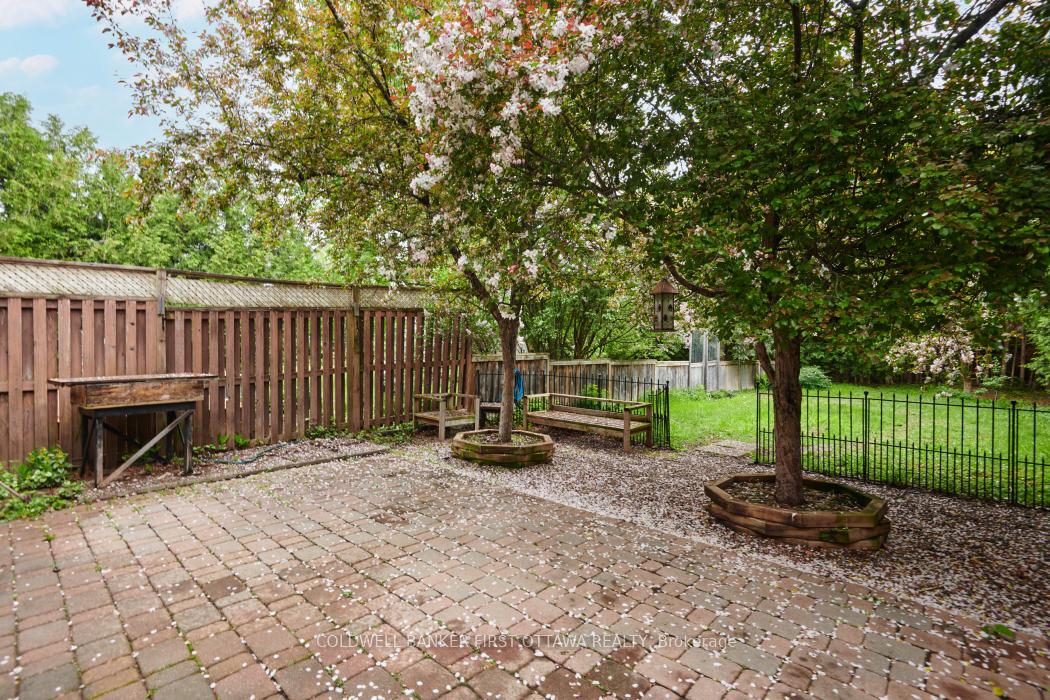 Photo 24 of 109 Penfield Drive, Ottawa, Kanata - Beaverbrook — HOMEH