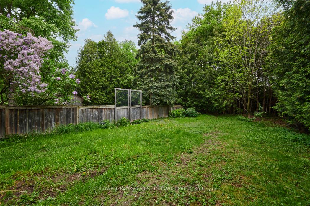 Photo 29 of 109 Penfield Drive, Ottawa, Kanata - Beaverbrook — HOMEH