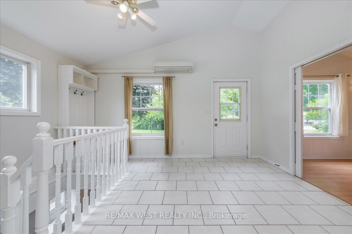 Photo 2 of 2053 25th Sideroad Road, Innisfil, Alcona — HOMEH