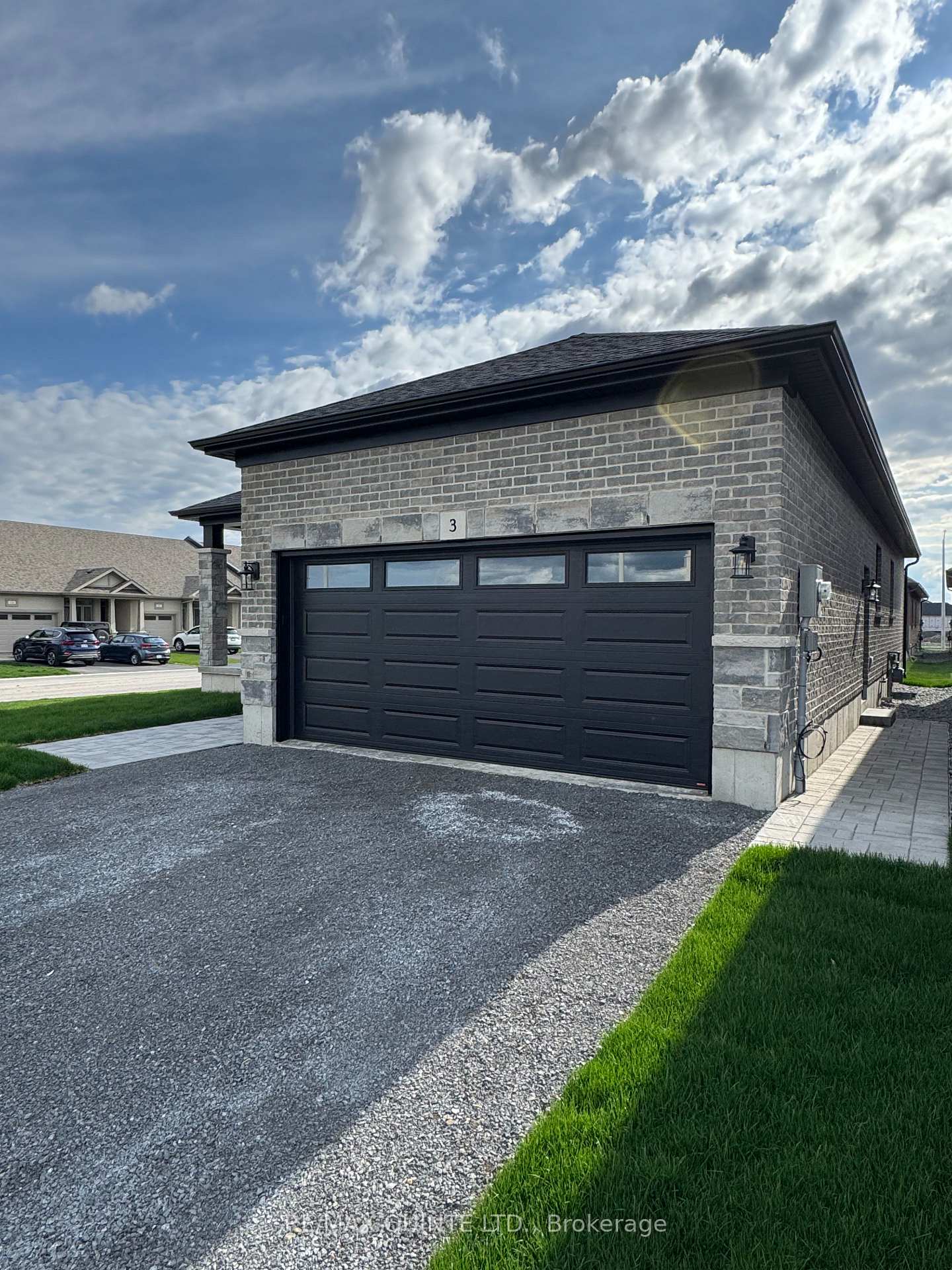 Photo 2 of 3 Peace River Street, Belleville, Thurlow Ward — HOMEH
