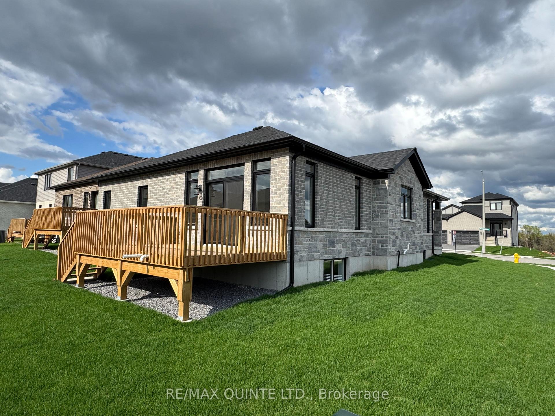 Photo 25 of 3 Peace River Street, Belleville, Thurlow Ward — HOMEH